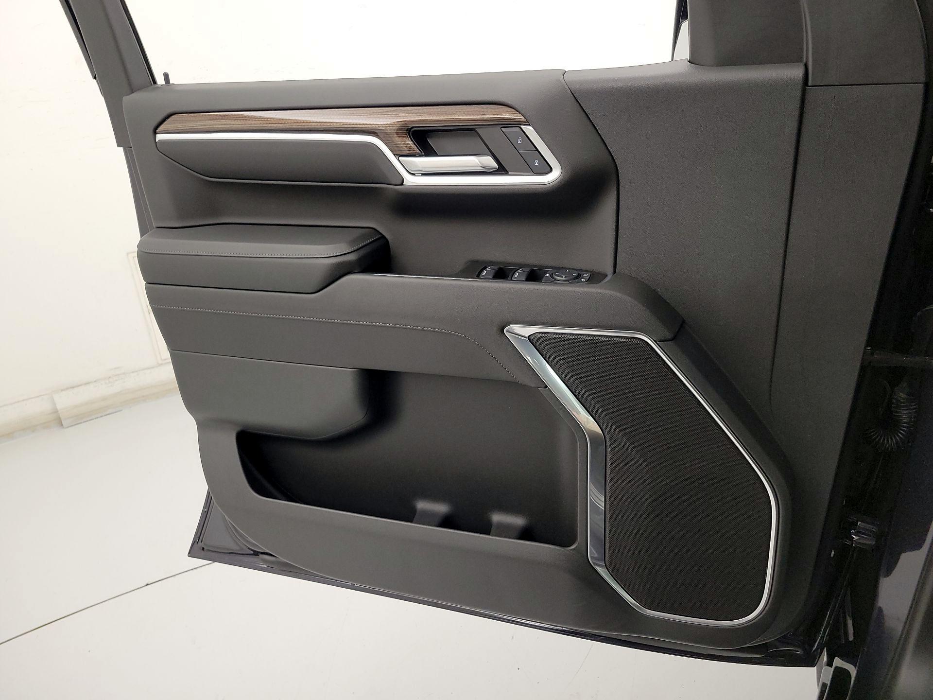 Thumbnail: 2024 Chevrolet Silverado 1500 - 12