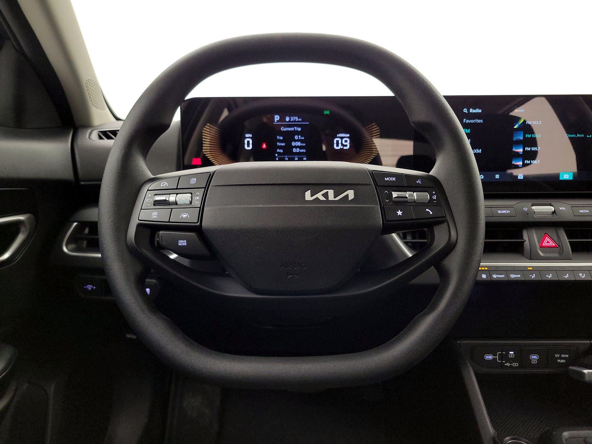 Thumbnail: 2025 Kia K4 - 10