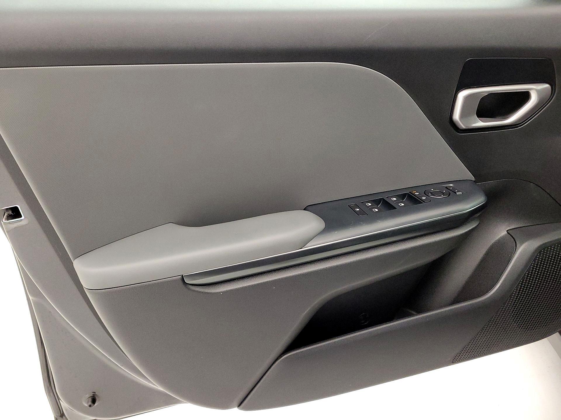 Thumbnail: 2025 Kia K4 - 12