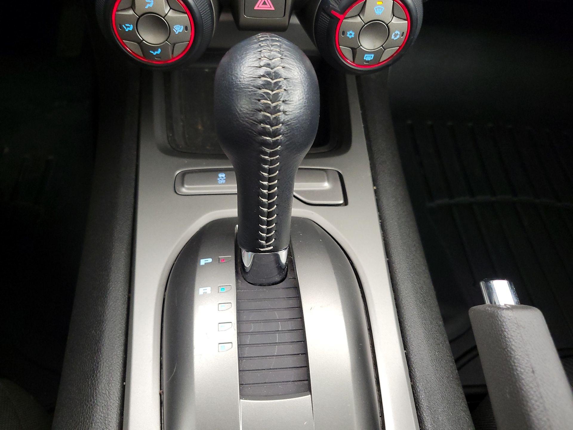 Thumbnail: 2014 Chevrolet Camaro - 16