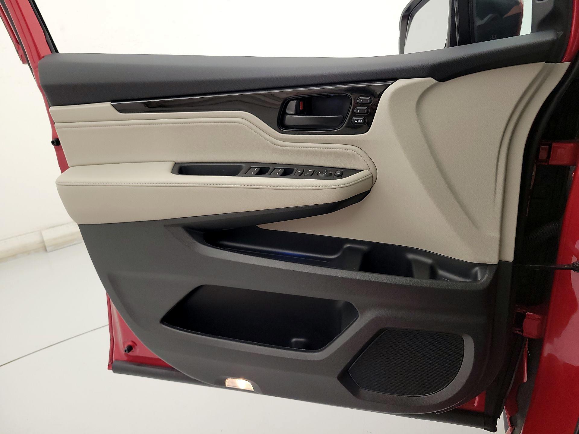 Thumbnail: 2025 Honda Odyssey - 12