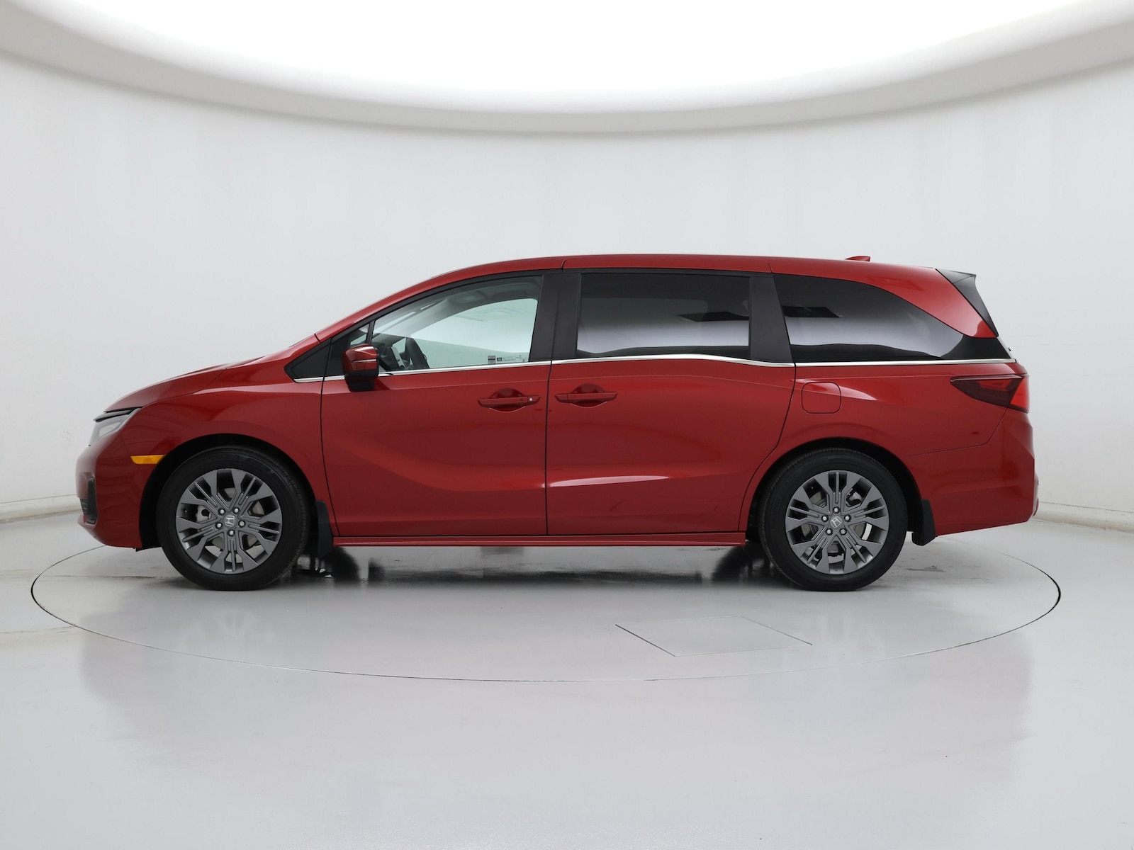 2025 Honda Odyssey Touring - Photo 4
