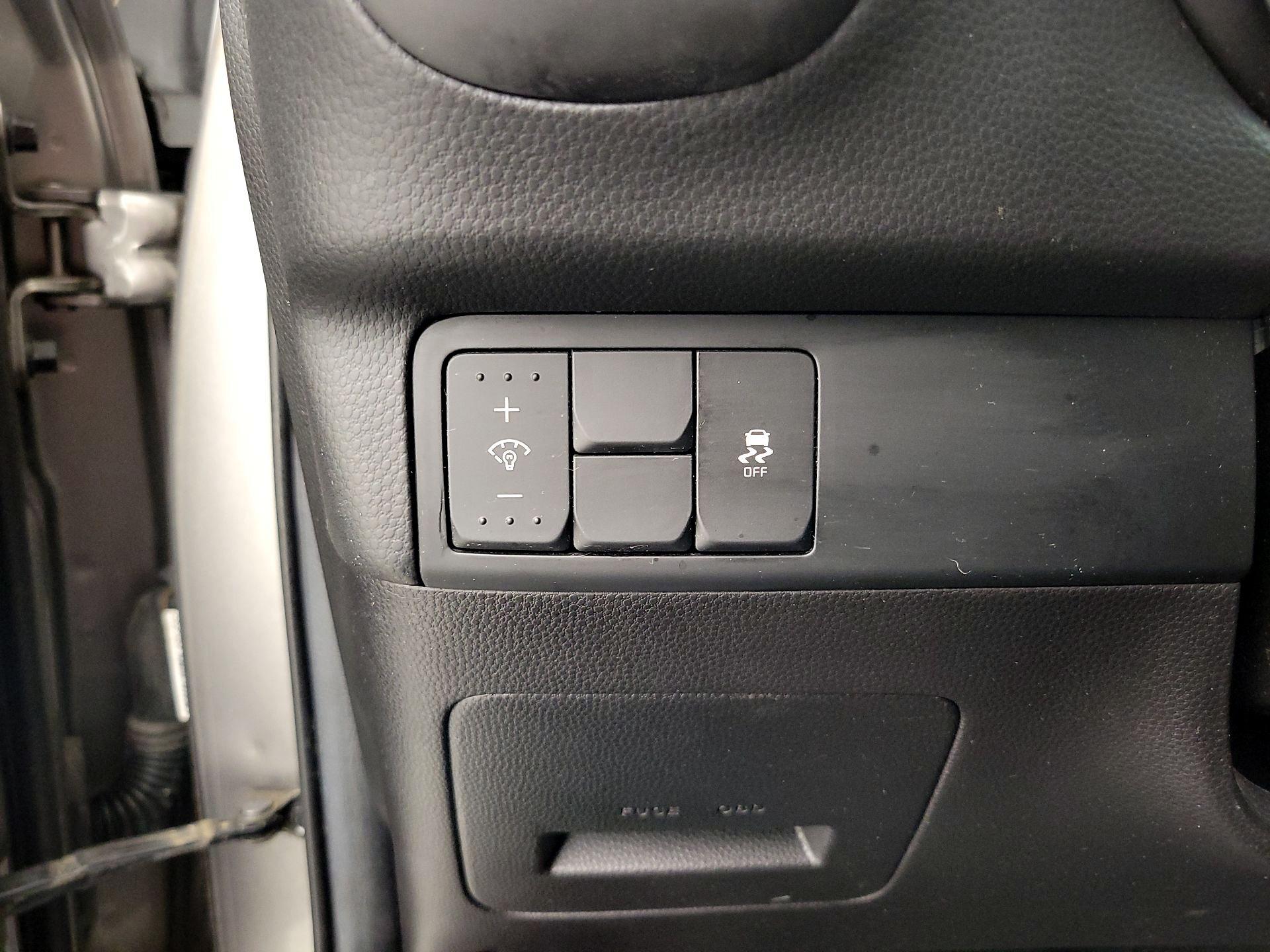 Thumbnail: 2016 Kia Soul - 13