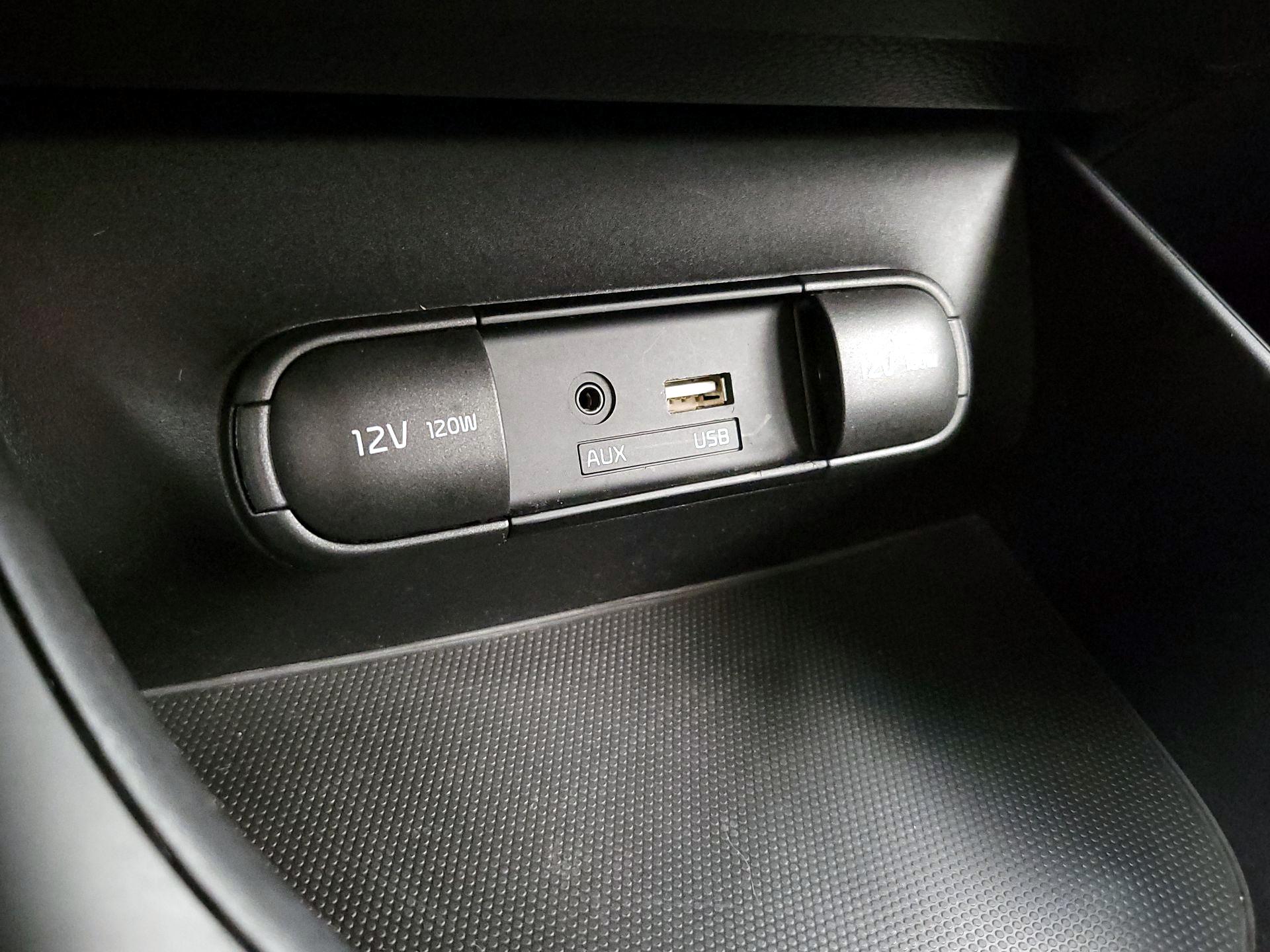 Thumbnail: 2016 Kia Soul - 18