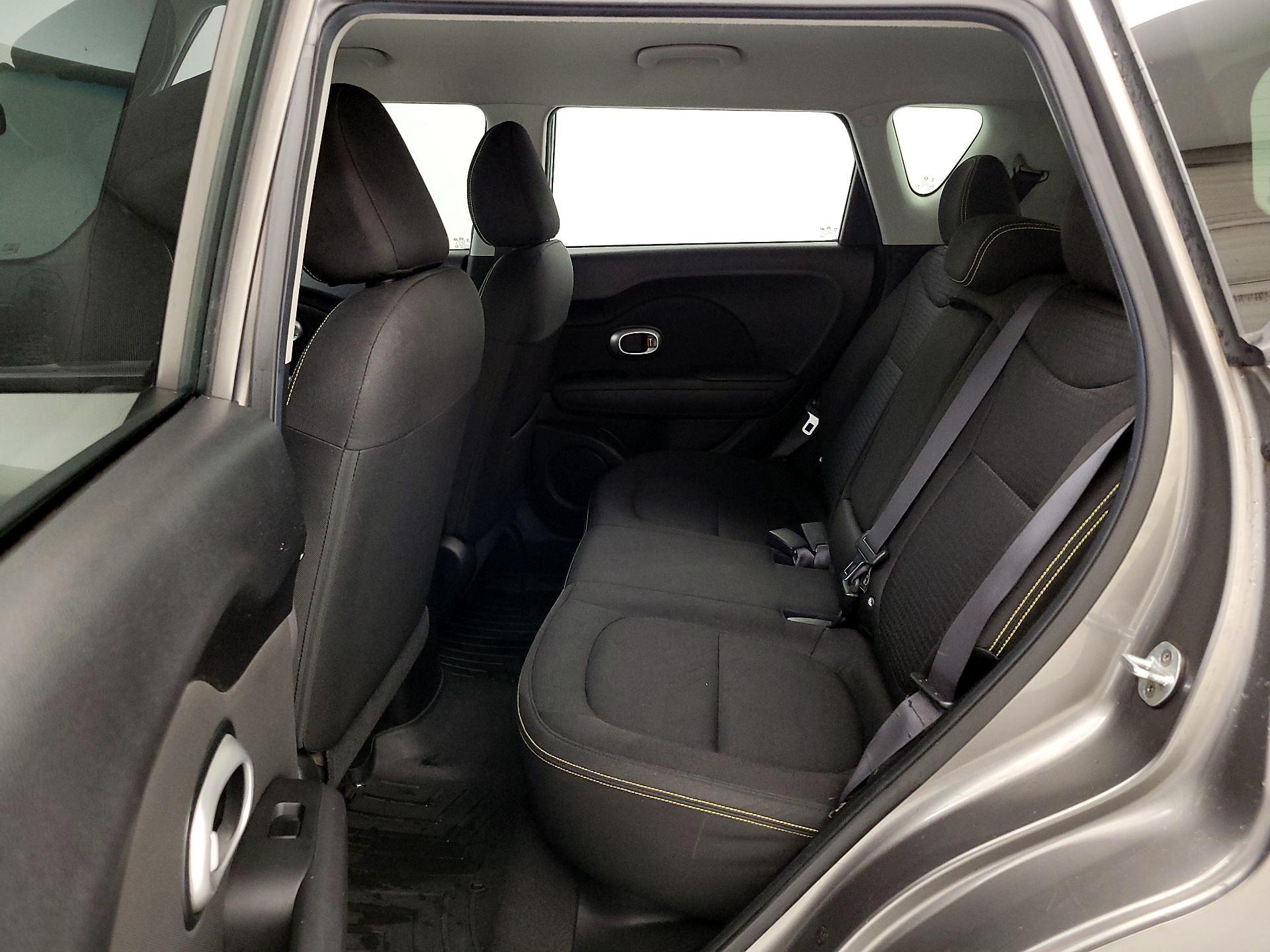 Thumbnail: 2016 Kia Soul - 19