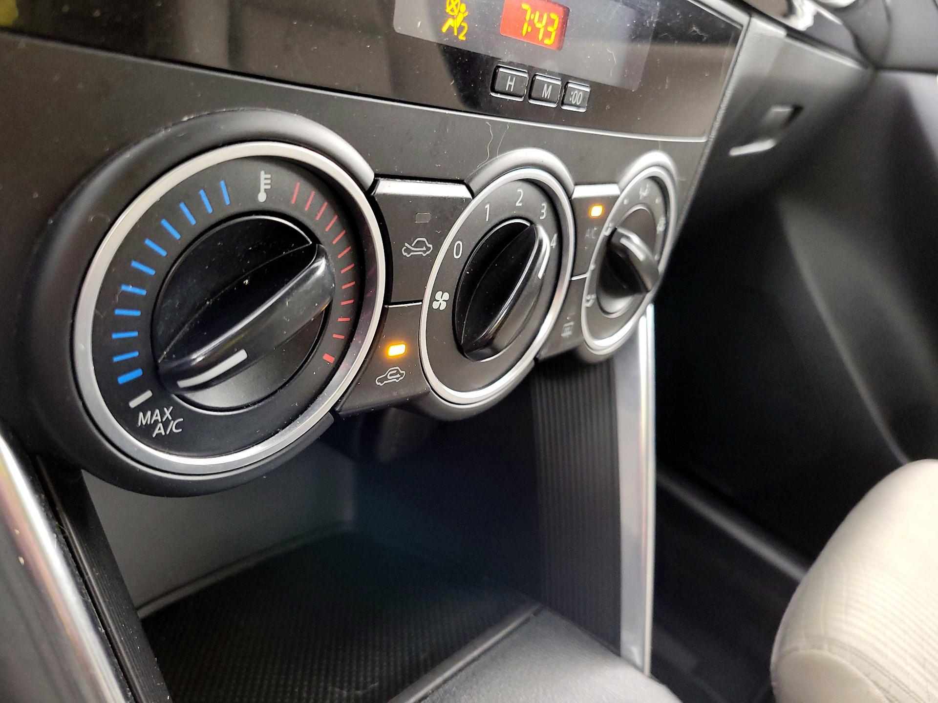 Thumbnail: 2015 Mazda CX-5 - 16