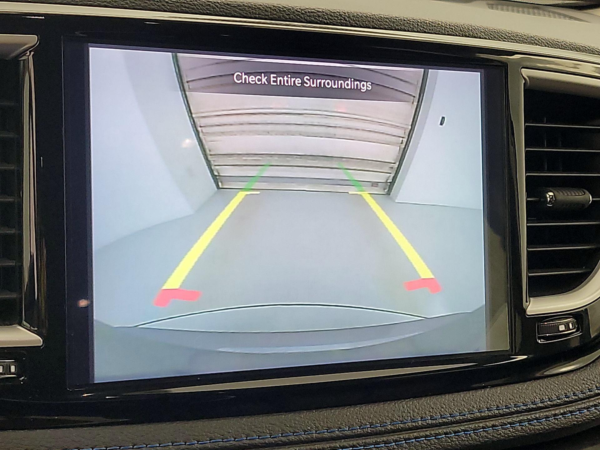 Thumbnail: 2021 Chrysler Pacifica - 14