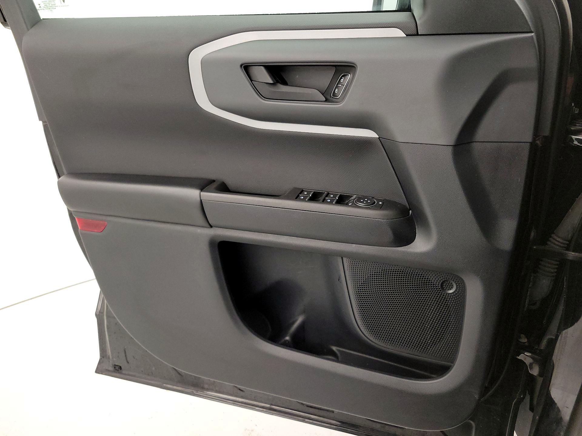 Thumbnail: 2021 Ford Bronco Sport - 12