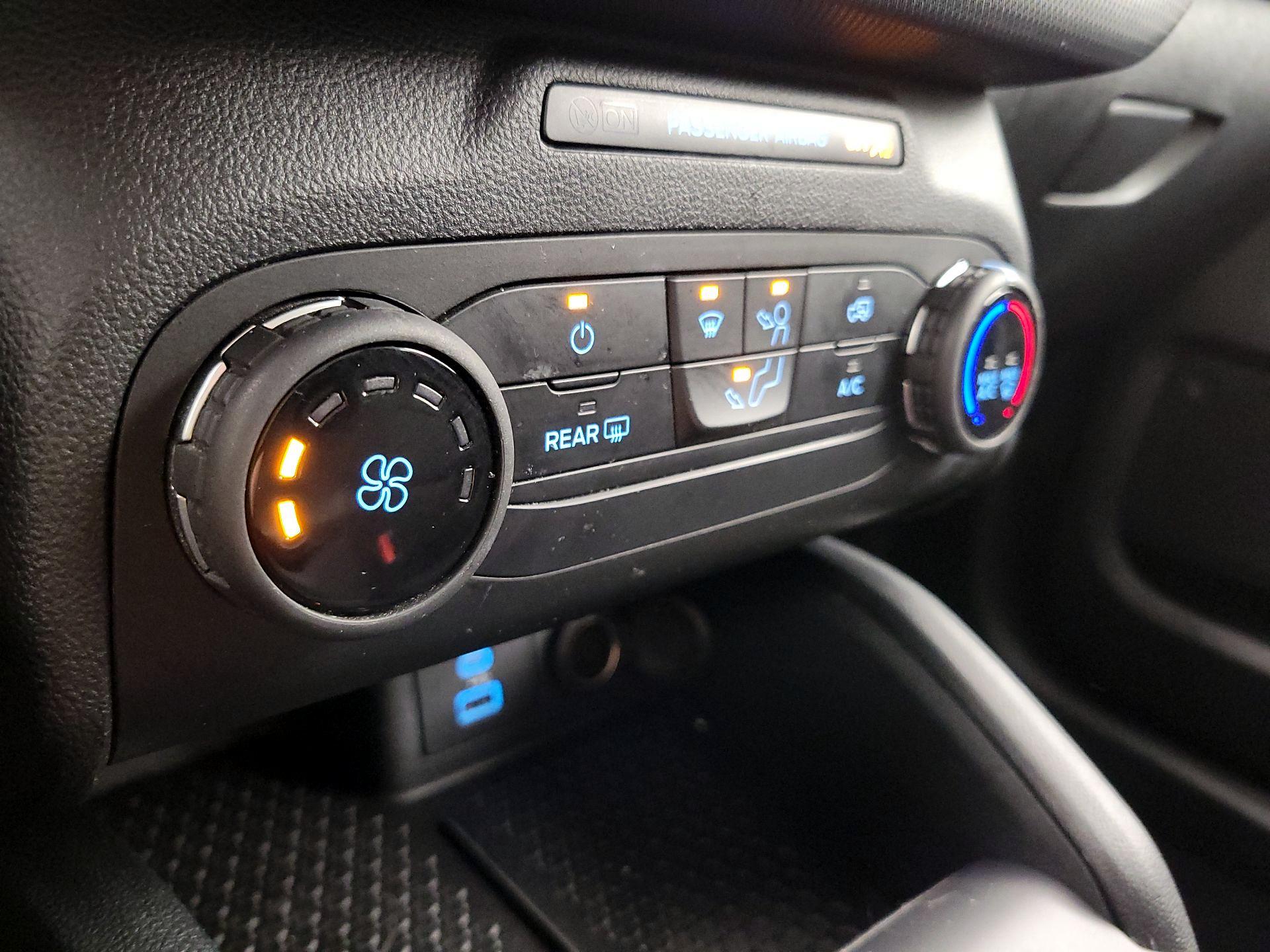 Thumbnail: 2021 Ford Bronco Sport - 16