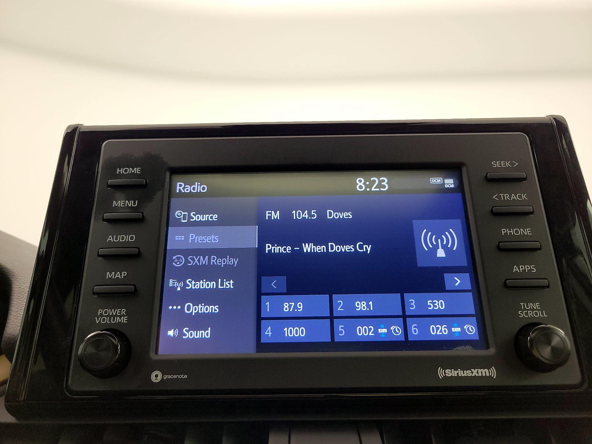 Thumbnail: 2021 Toyota RAV4 - 15