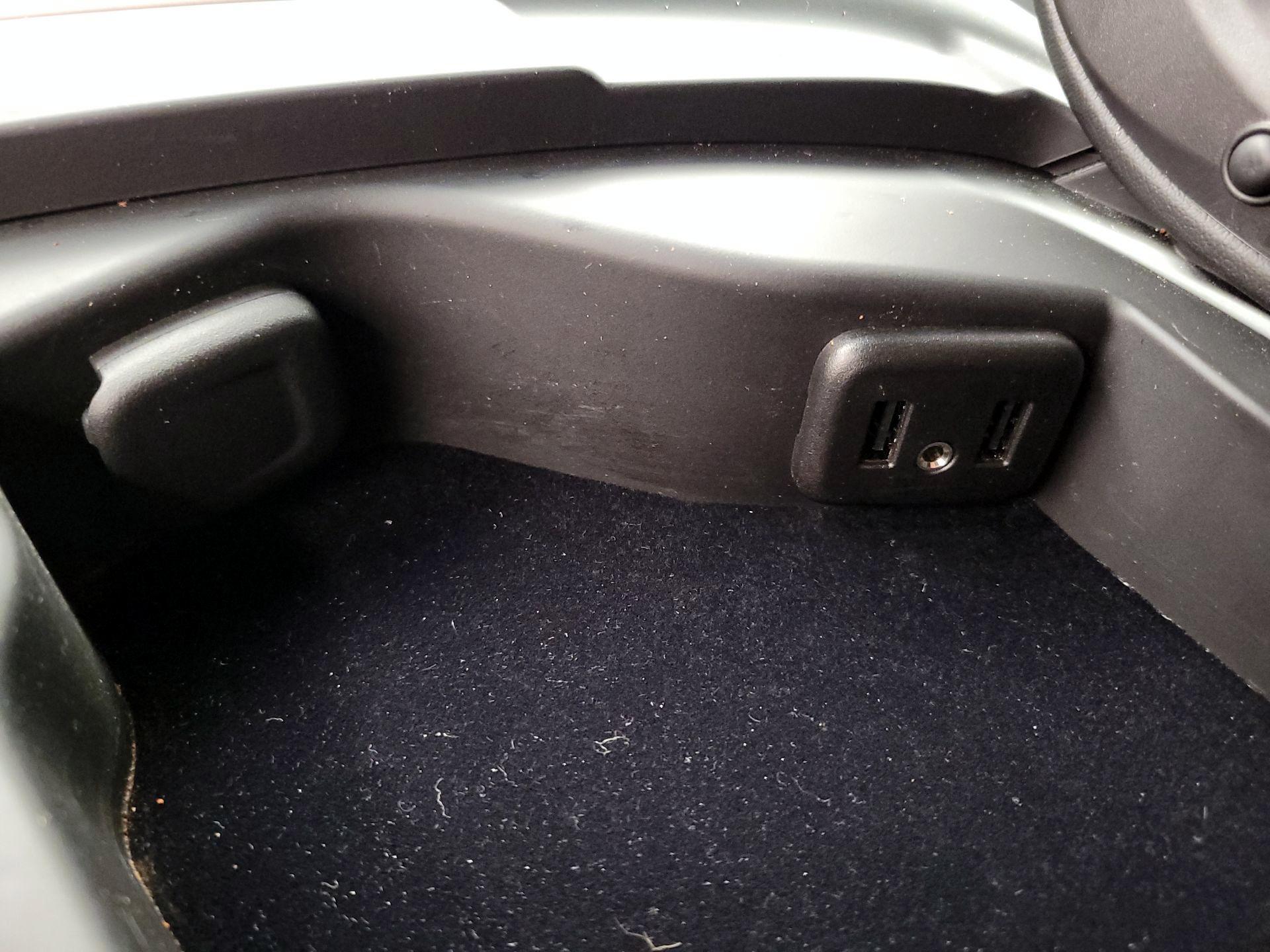 Thumbnail: 2017 Chevrolet Corvette - 18