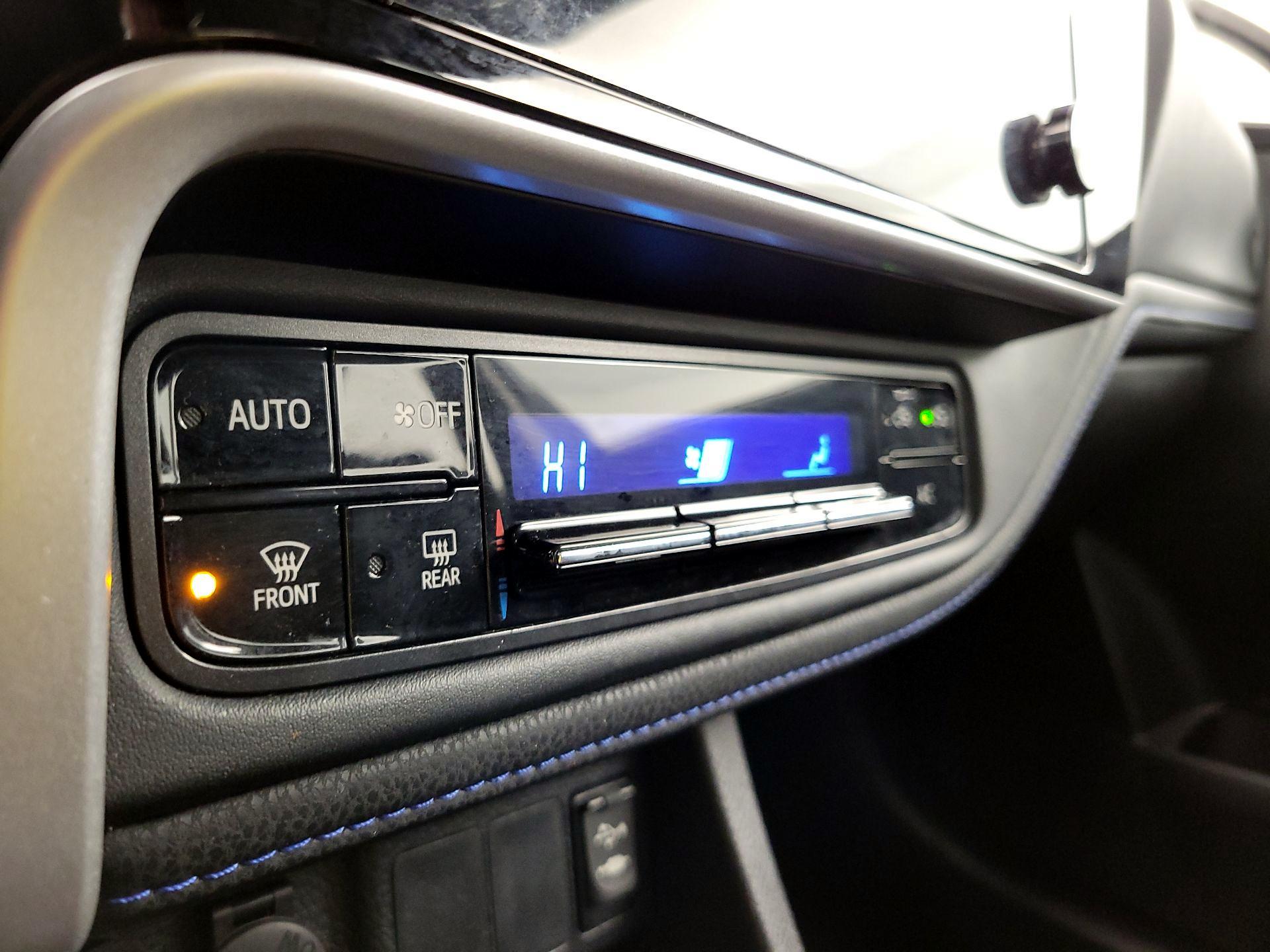 Thumbnail: 2017 Toyota Corolla - 16