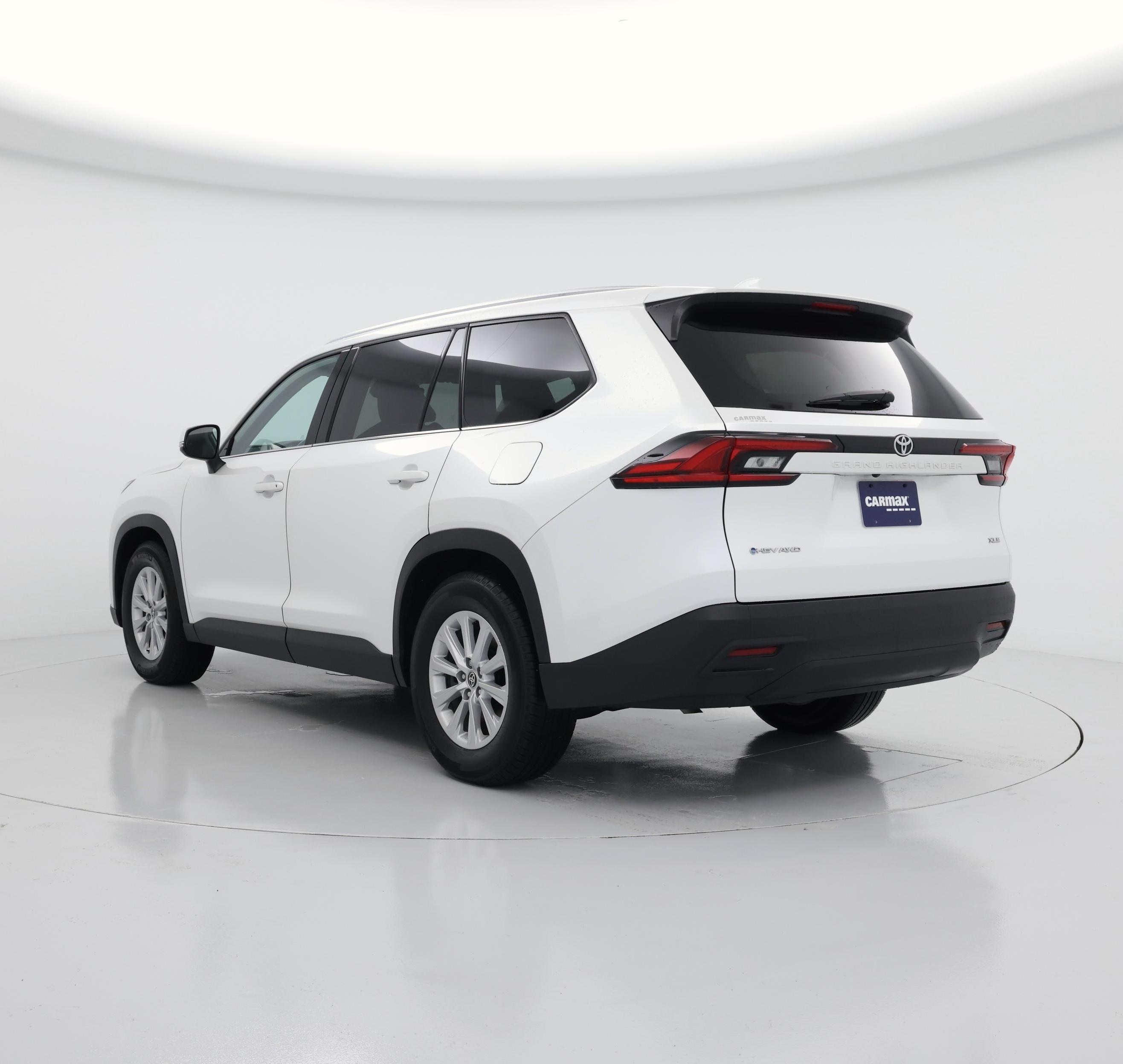 Thumbnail: 2025 Toyota Highlander - 2