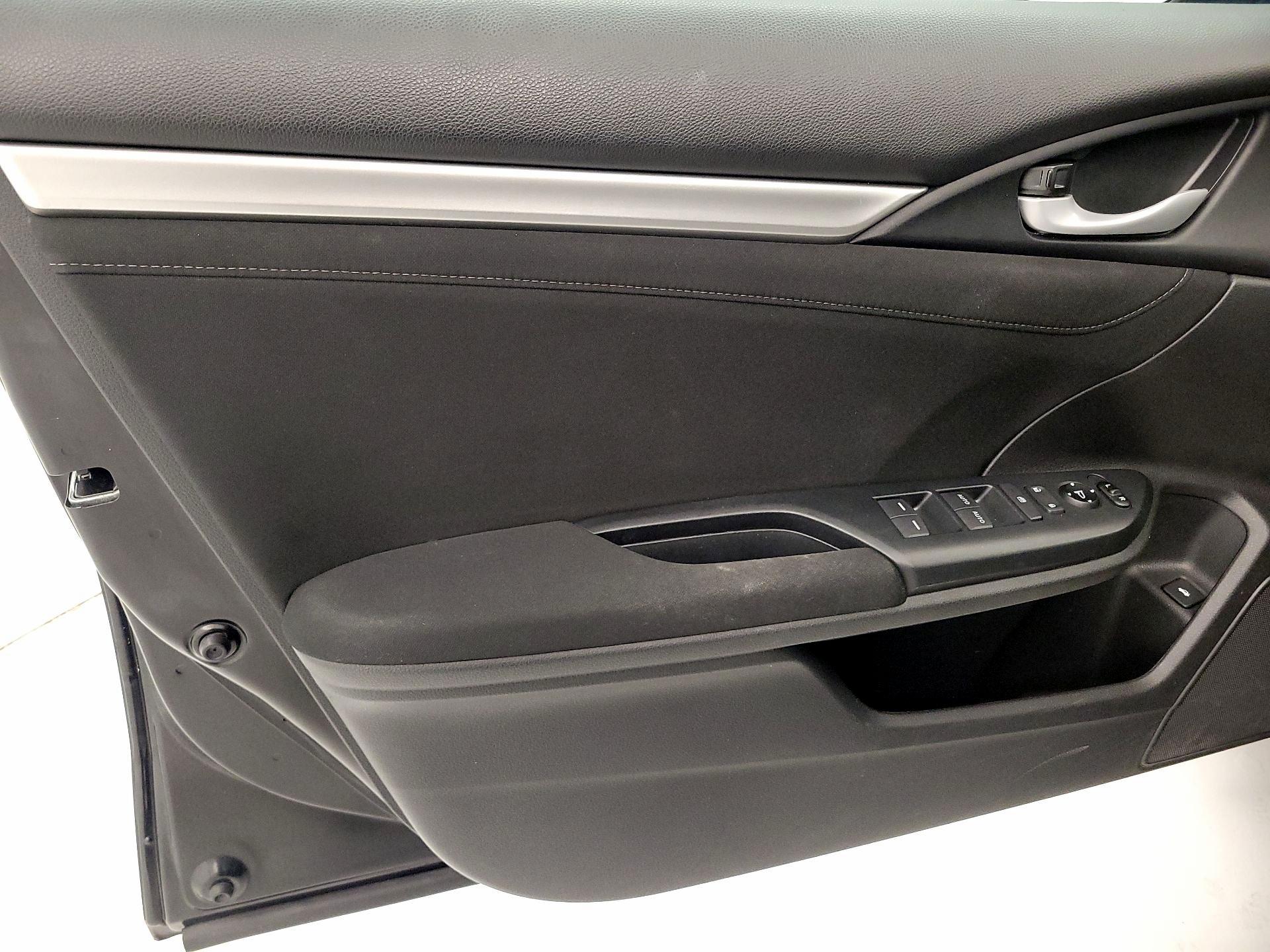 Thumbnail: 2019 Honda Civic - 12