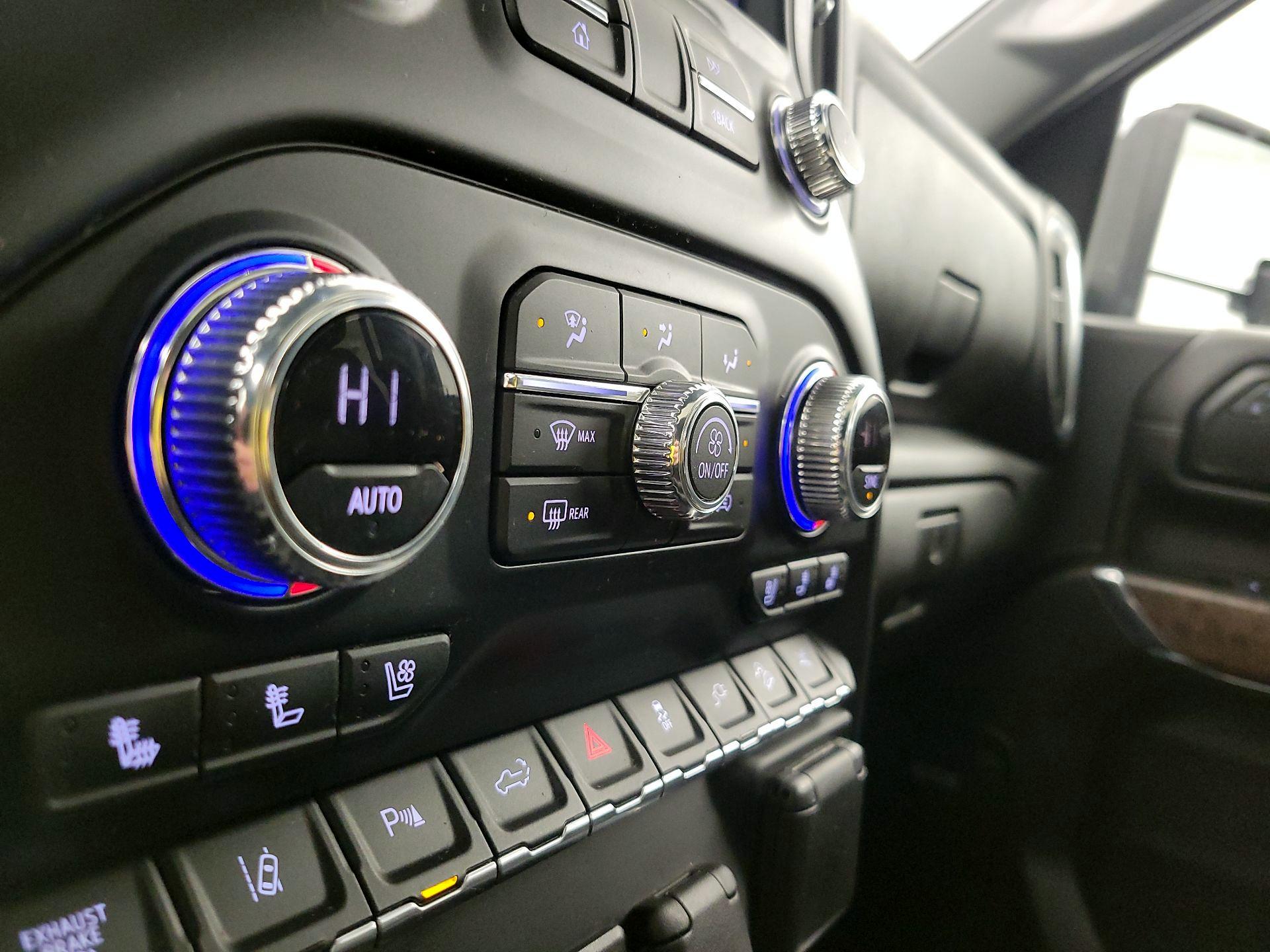 Thumbnail: 2021 GMC Sierra 2500 - 16