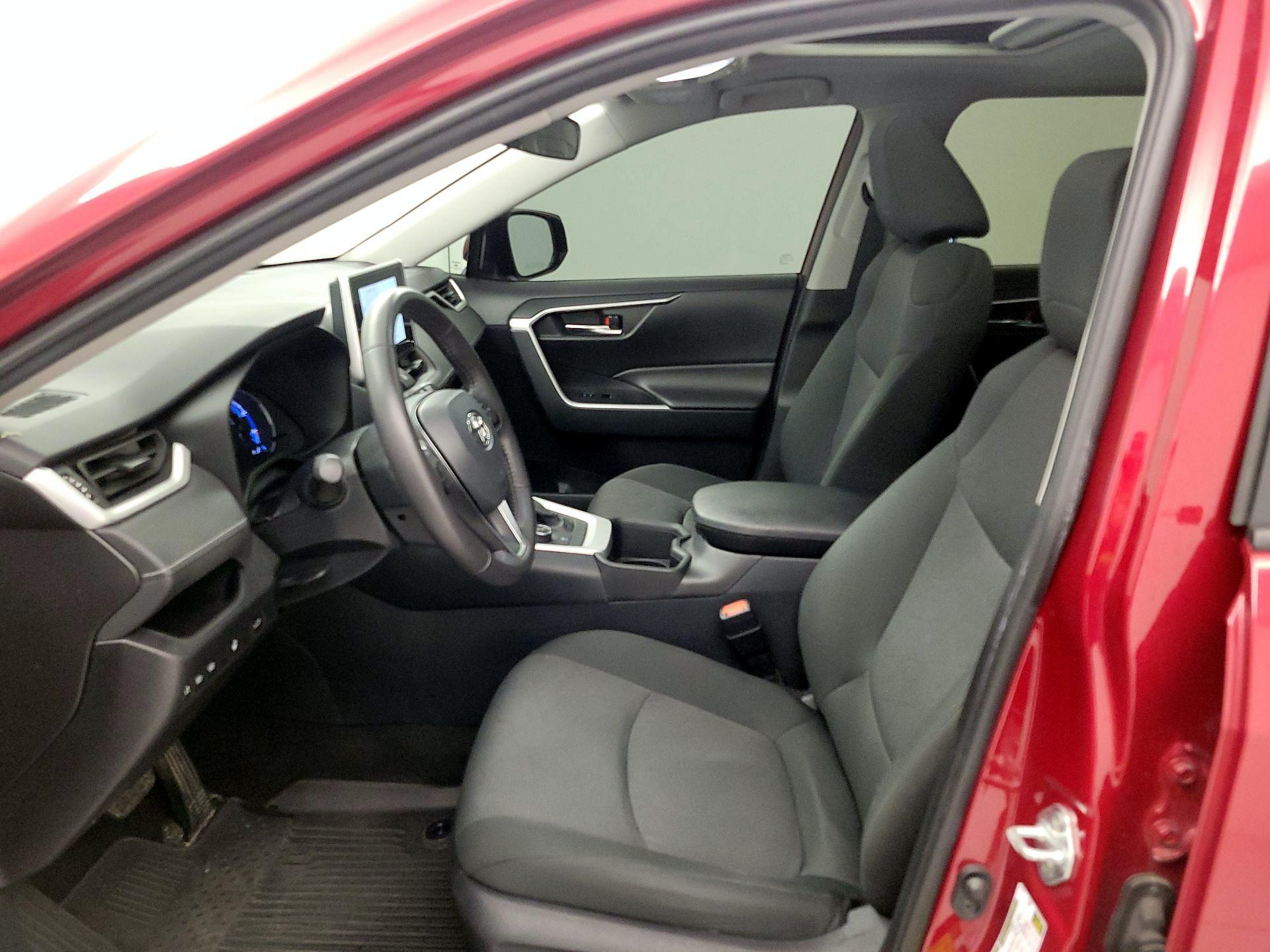 Thumbnail: 2024 Toyota RAV4 - 11