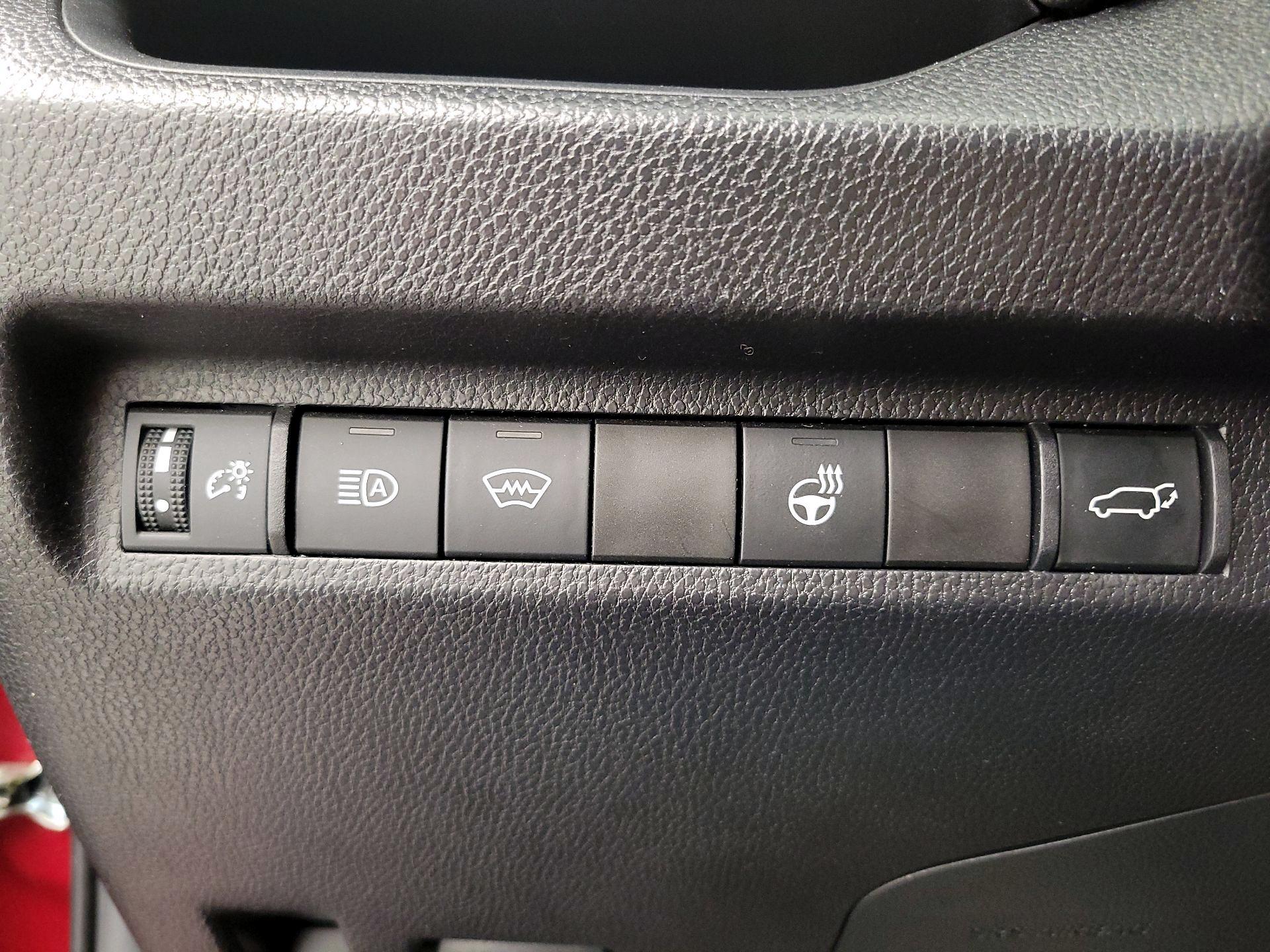 Thumbnail: 2024 Toyota RAV4 - 13