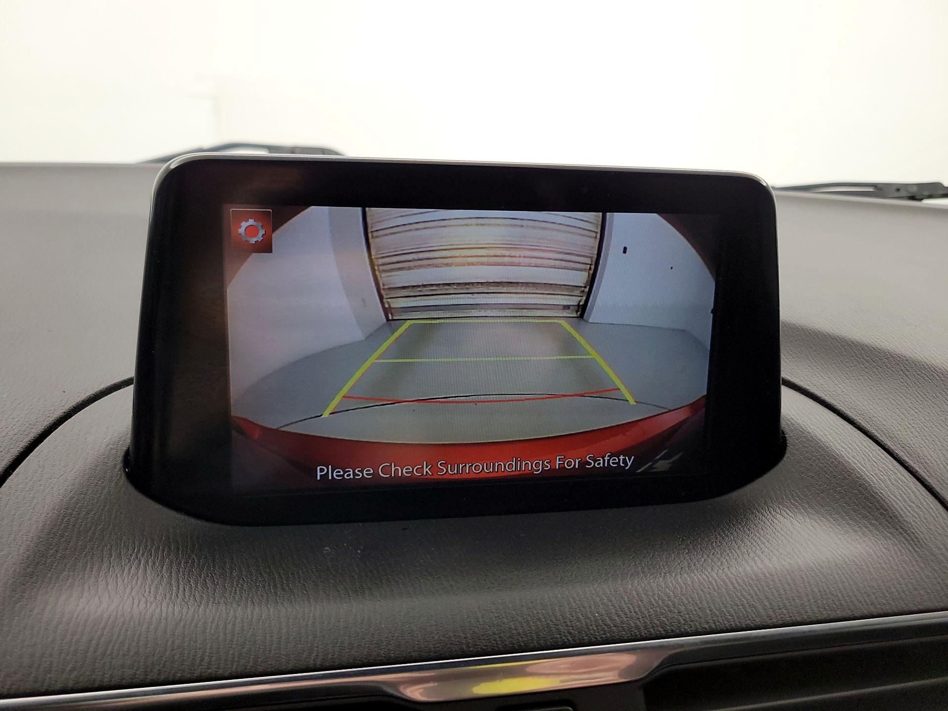 Thumbnail: 2017 Mazda Mazda3 - 14