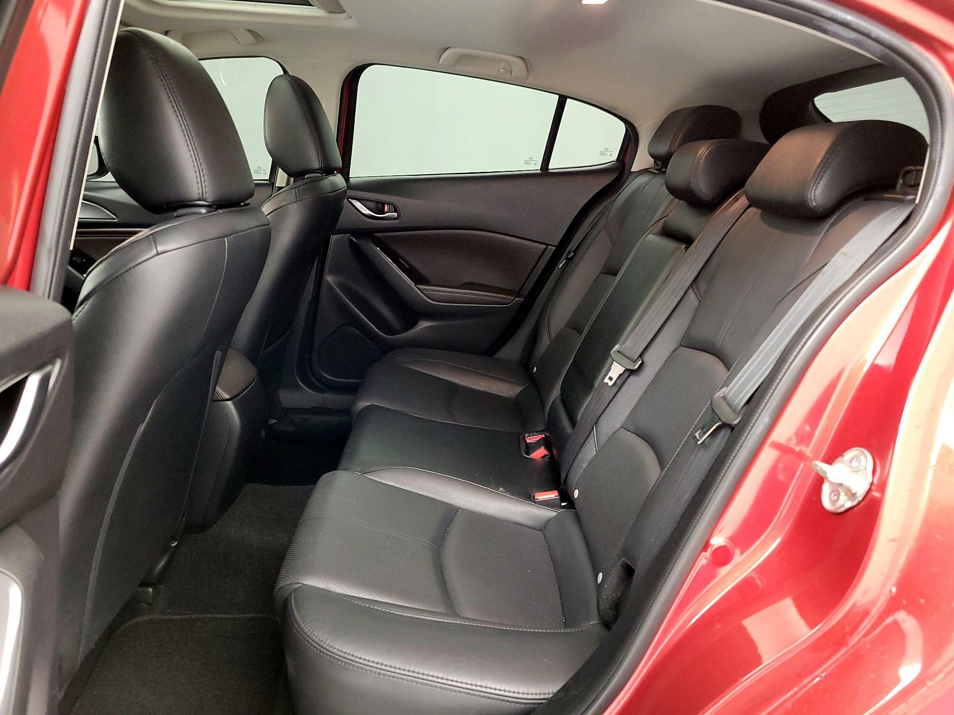 Thumbnail: 2017 Mazda Mazda3 - 20