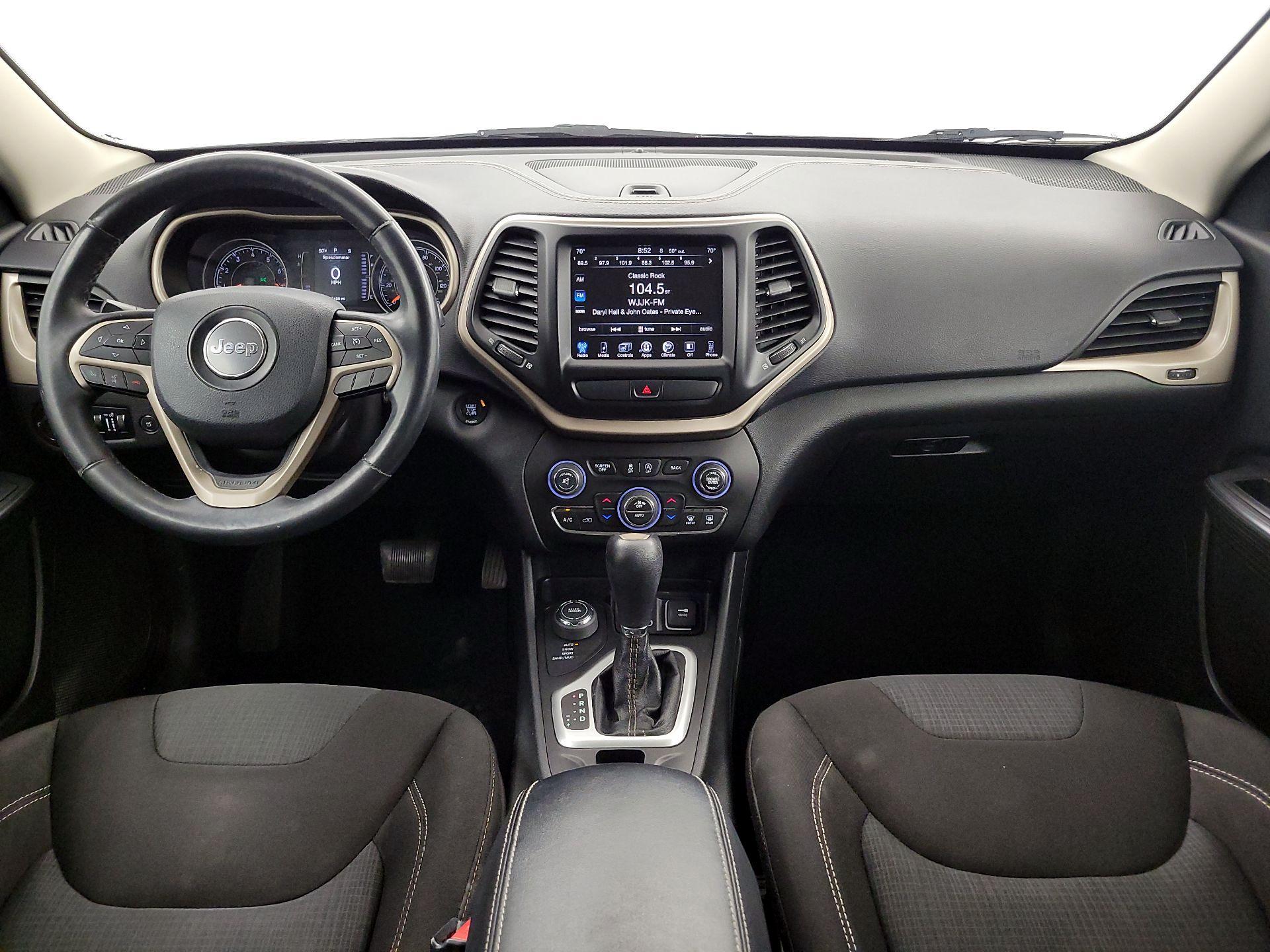 Thumbnail: 2015 Jeep Cherokee - 9