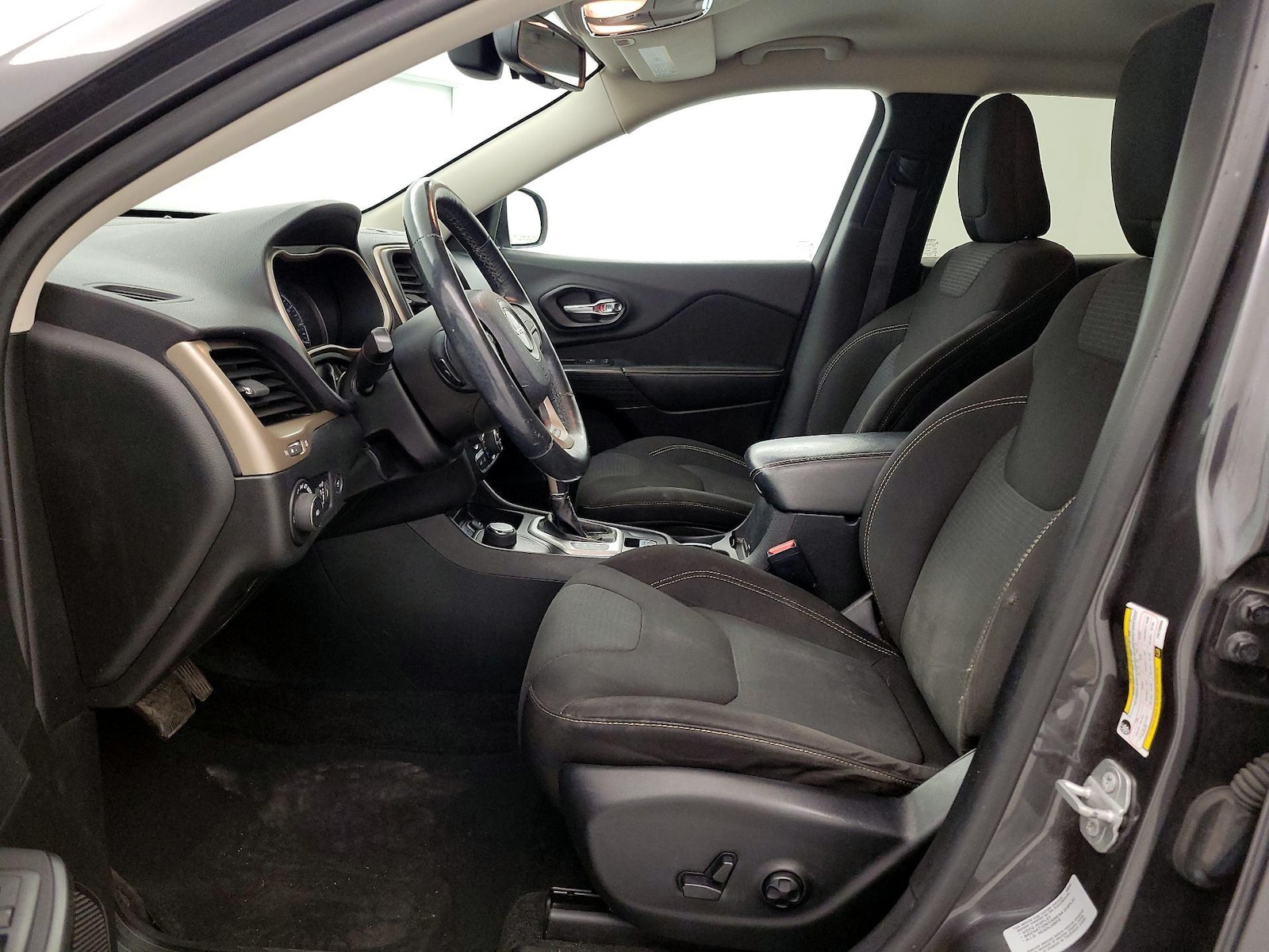 2015 Jeep Cherokee Latitude - Photo 12