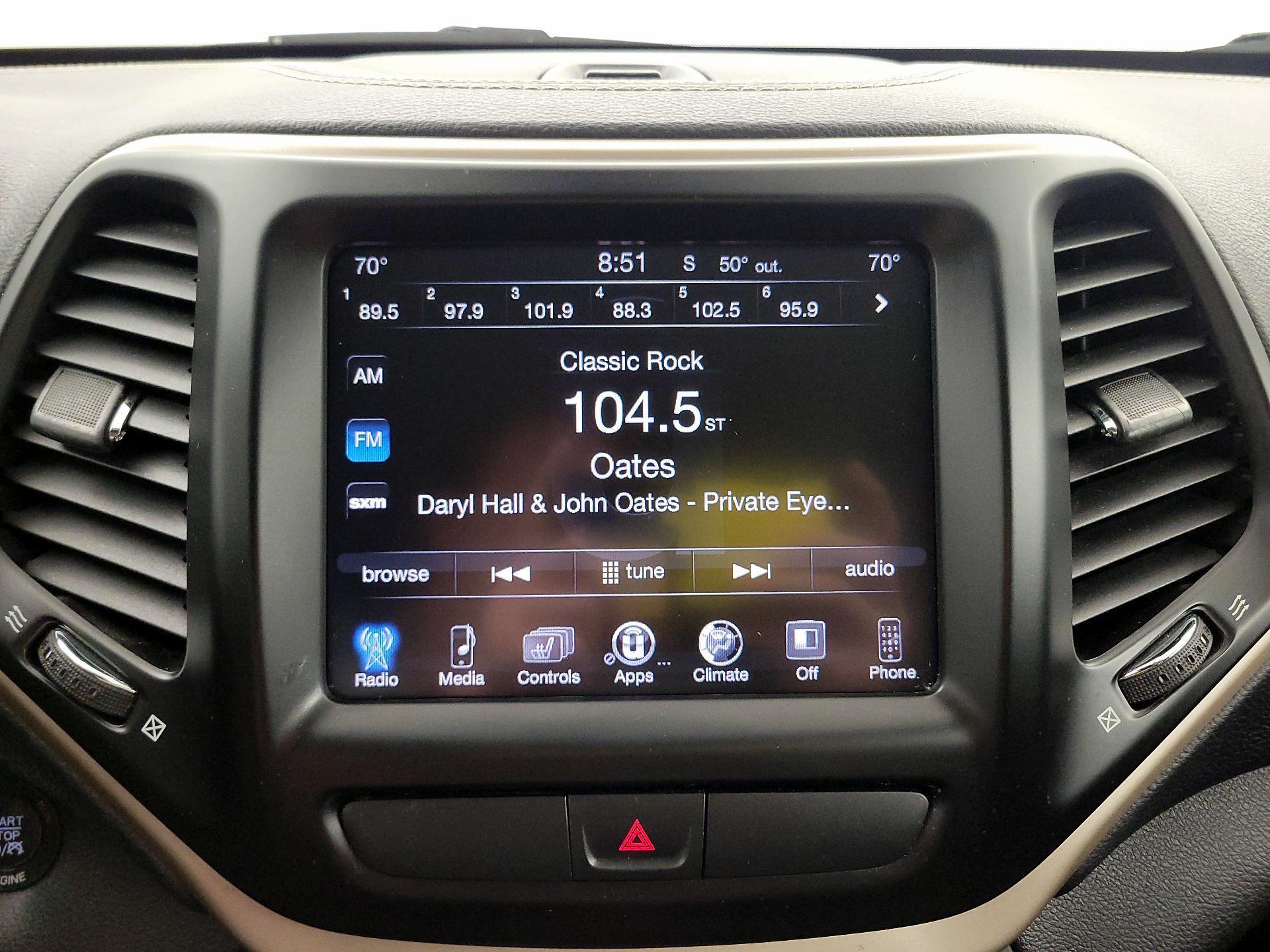 Thumbnail: 2015 Jeep Cherokee - 15