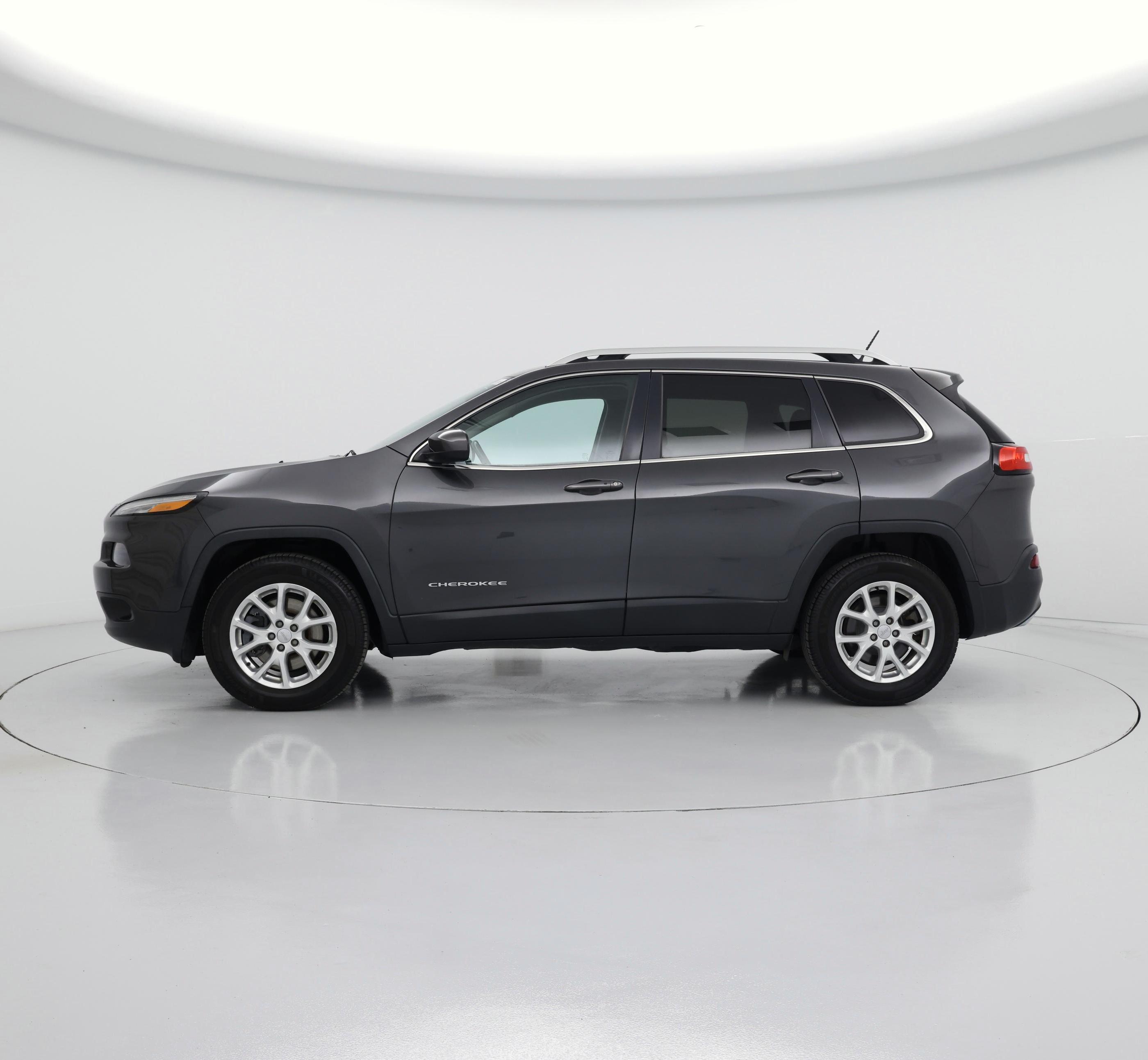 Thumbnail: 2015 Jeep Cherokee - 3
