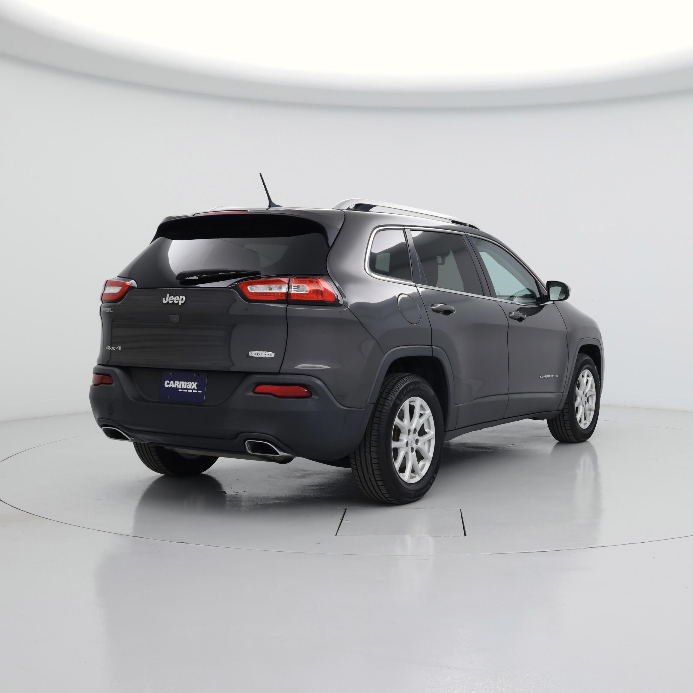 Thumbnail: 2015 Jeep Cherokee - 8