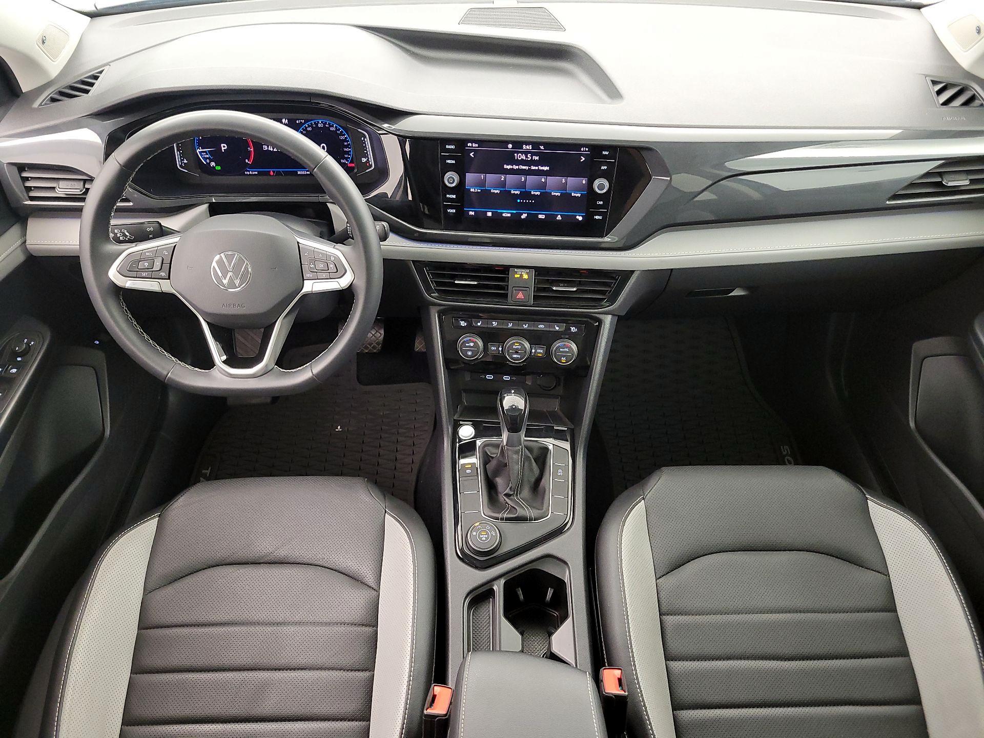 Thumbnail: 2022 Volkswagen Taos - 9