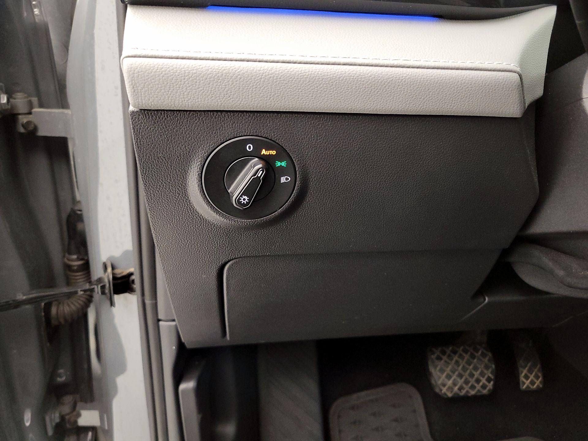 Thumbnail: 2022 Volkswagen Taos - 13