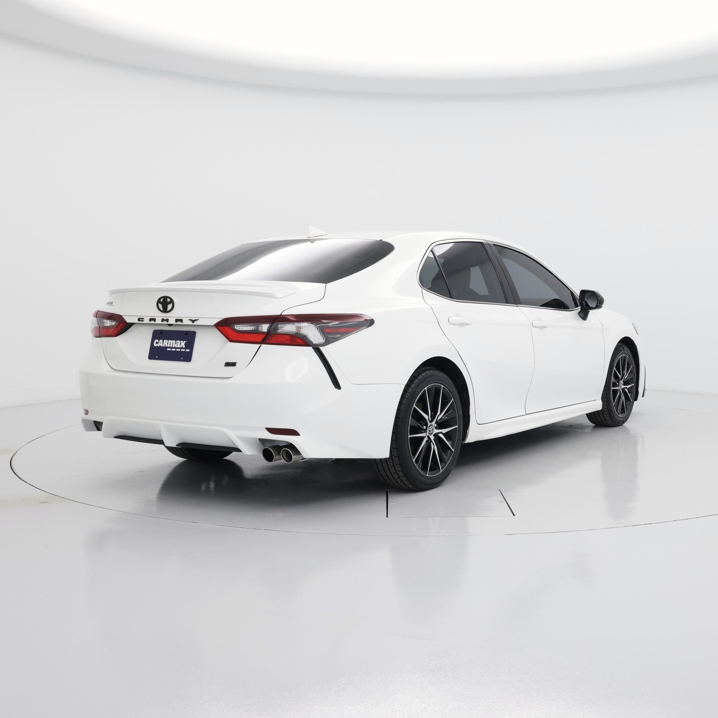 Thumbnail: 2021 Toyota Camry - 8