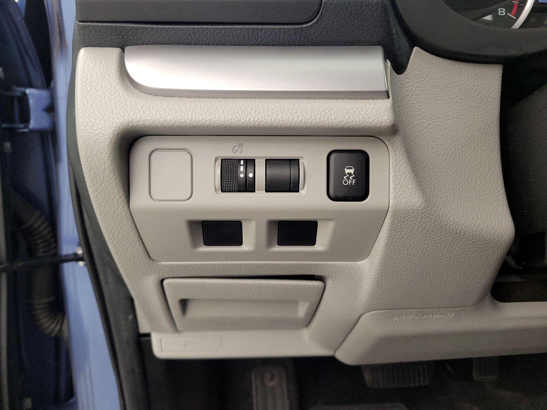 Thumbnail: 2017 Subaru Forester - 13