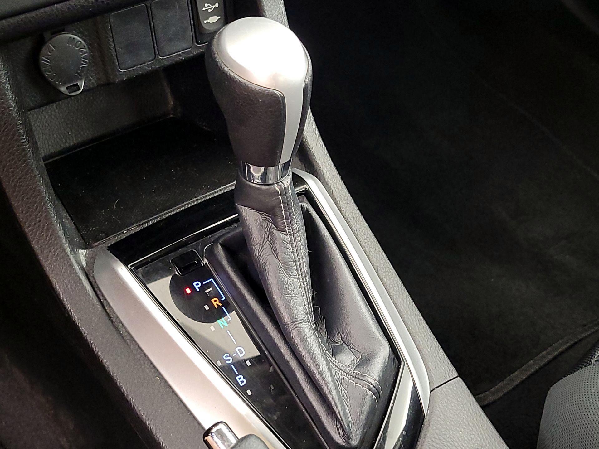 Thumbnail: 2019 Toyota Corolla - 17