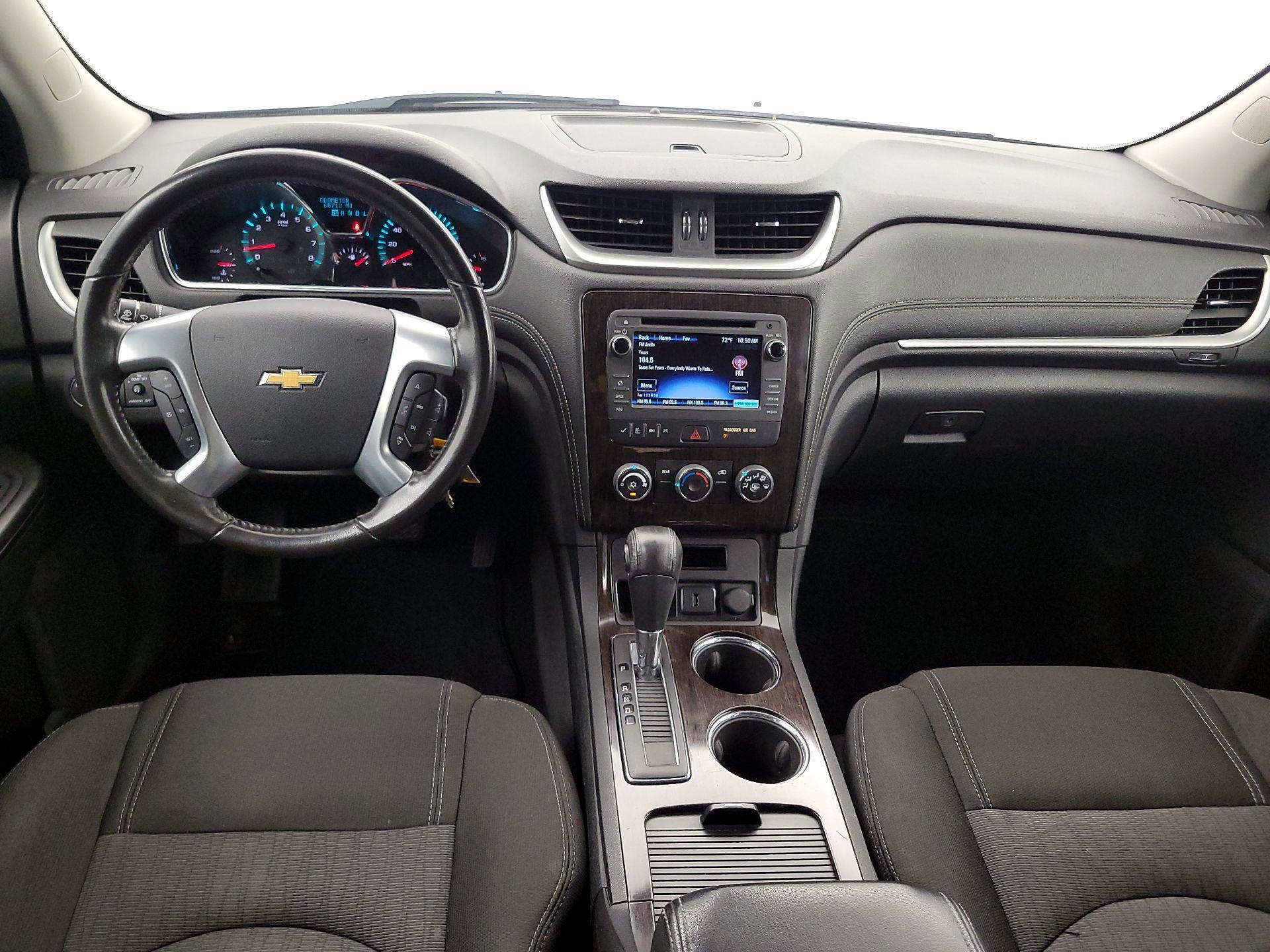 Thumbnail: 2017 Chevrolet Traverse - 9