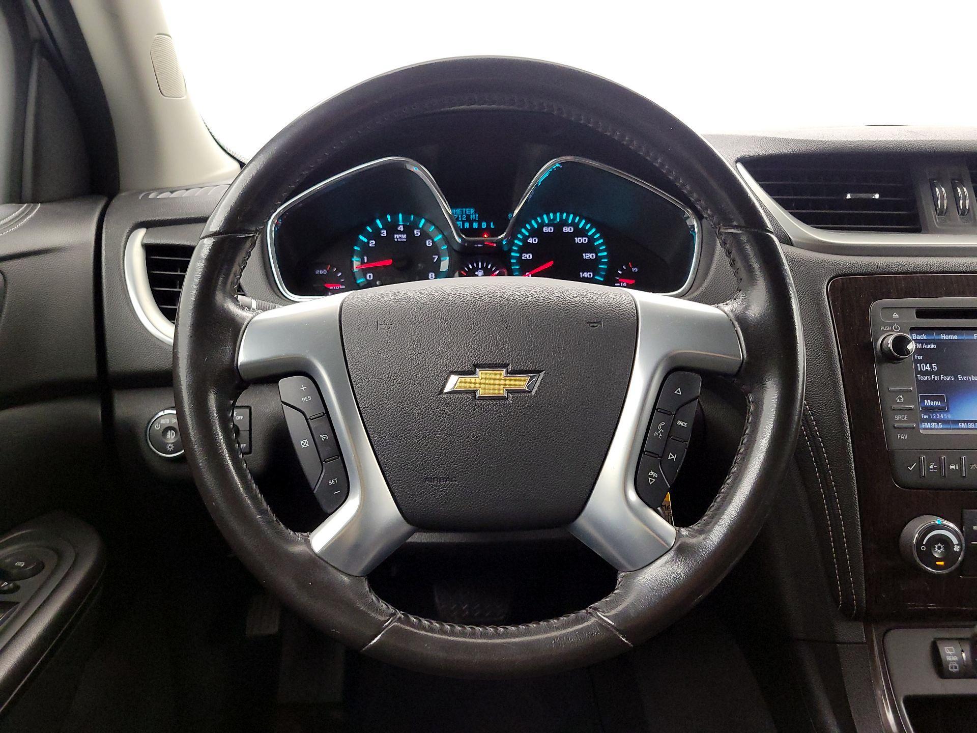Thumbnail: 2017 Chevrolet Traverse - 10