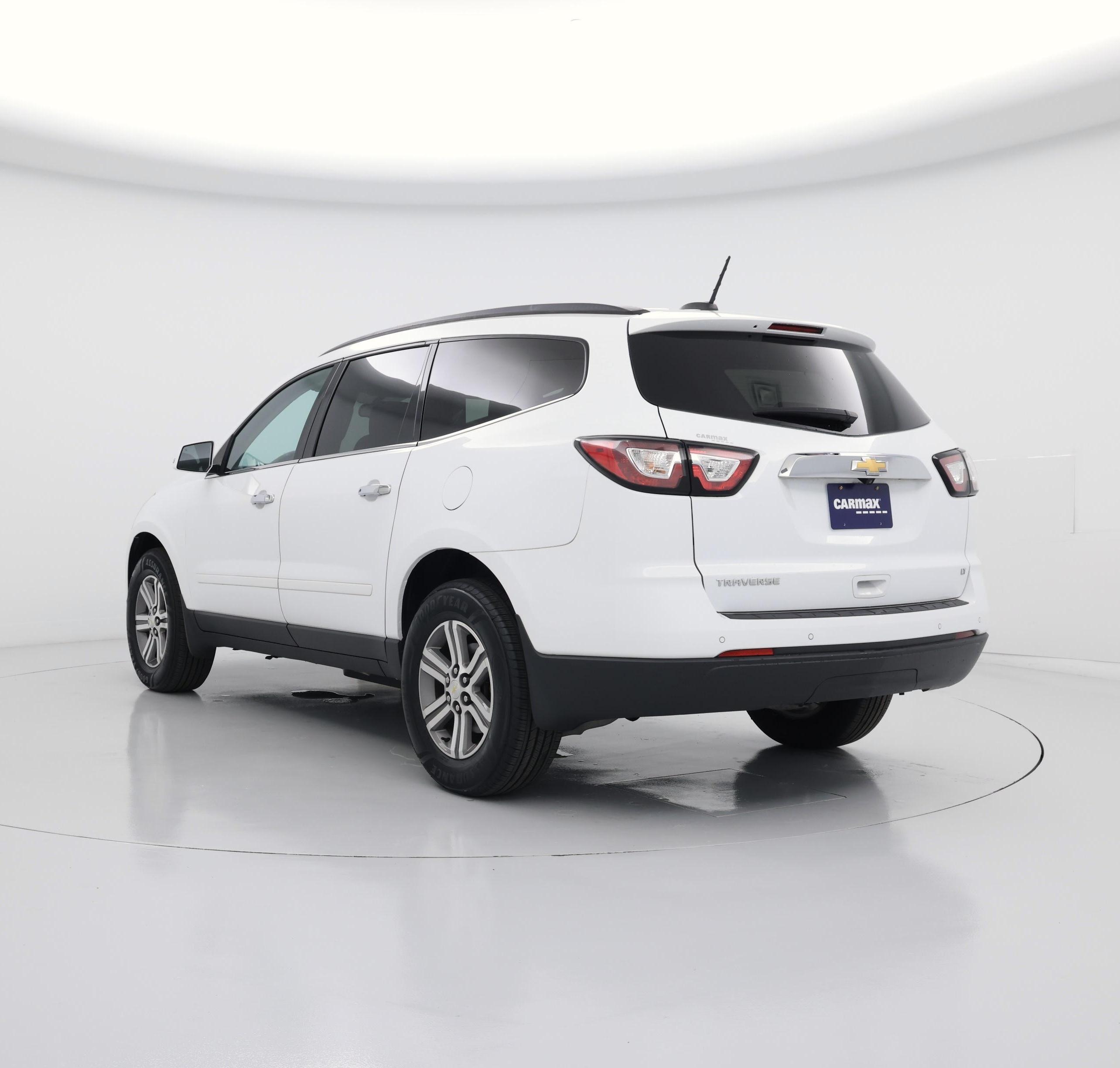 Thumbnail: 2017 Chevrolet Traverse - 2