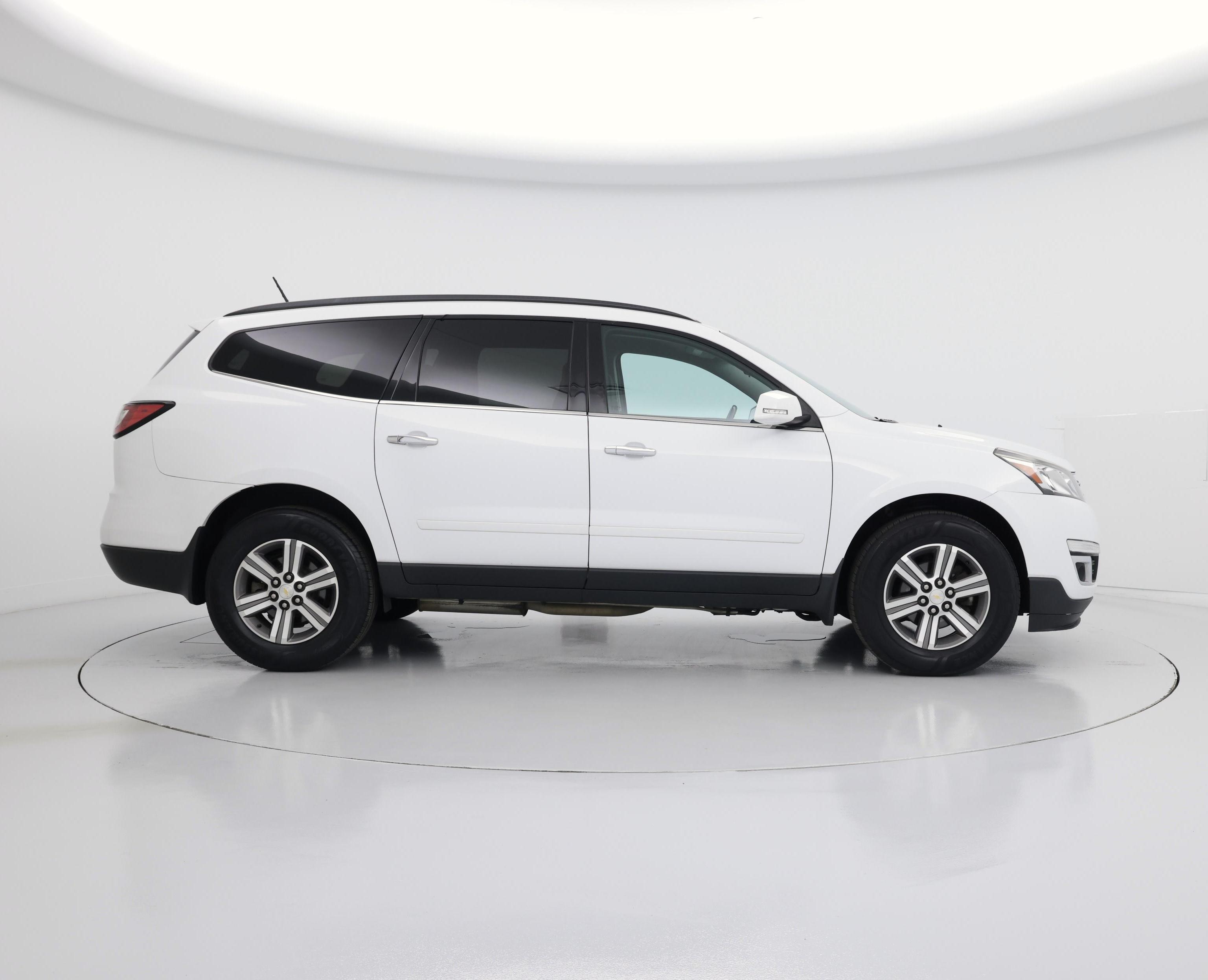 Thumbnail: 2017 Chevrolet Traverse - 7