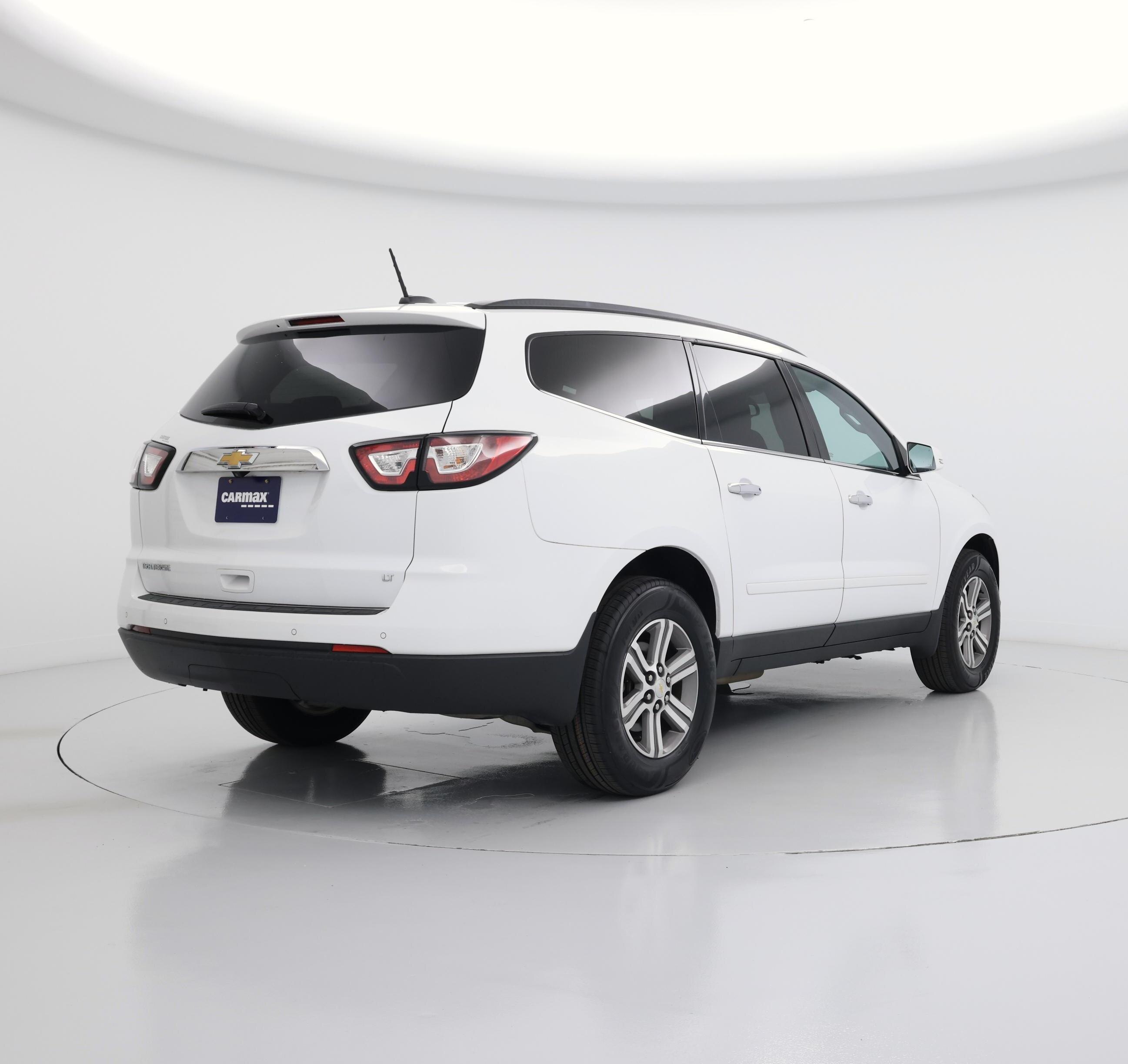 Thumbnail: 2017 Chevrolet Traverse - 8