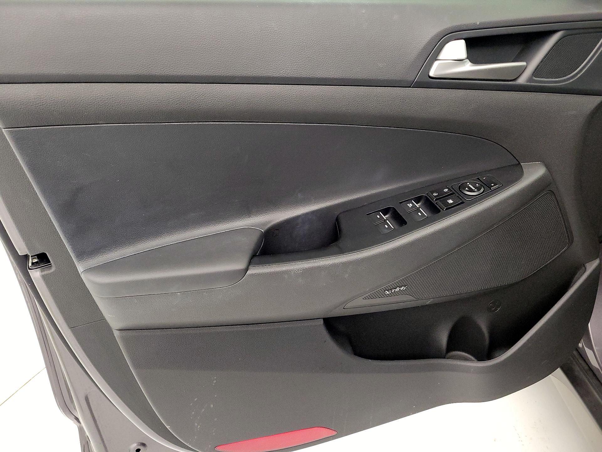 Thumbnail: 2021 Hyundai Tucson - 12