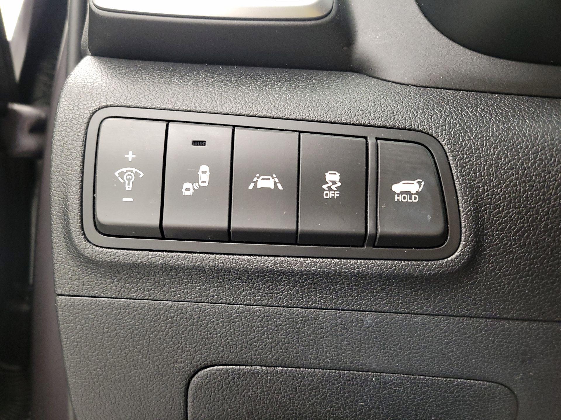 Thumbnail: 2021 Hyundai Tucson - 13