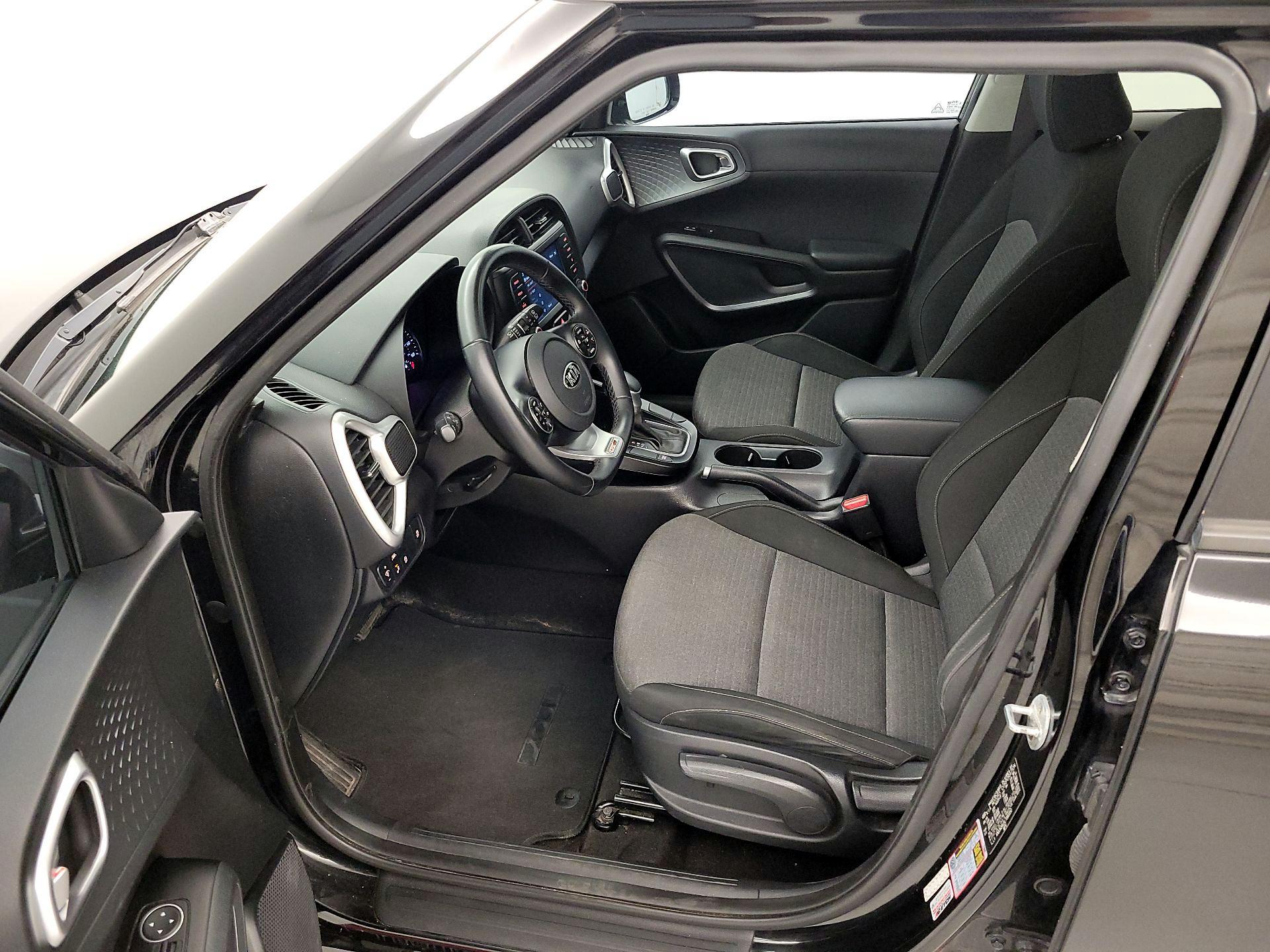 Thumbnail: 2020 Kia Soul - 11