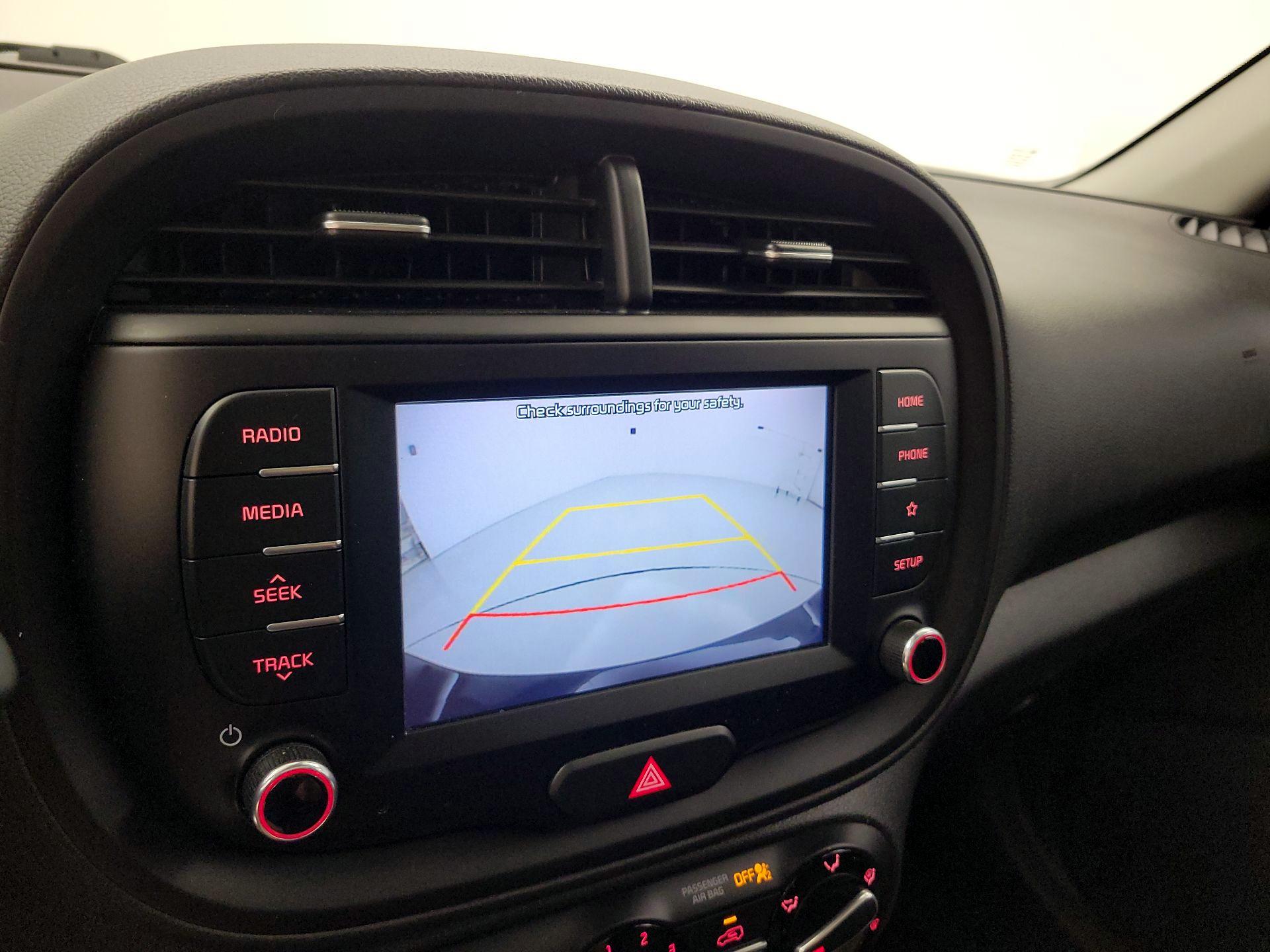 Thumbnail: 2020 Kia Soul - 14