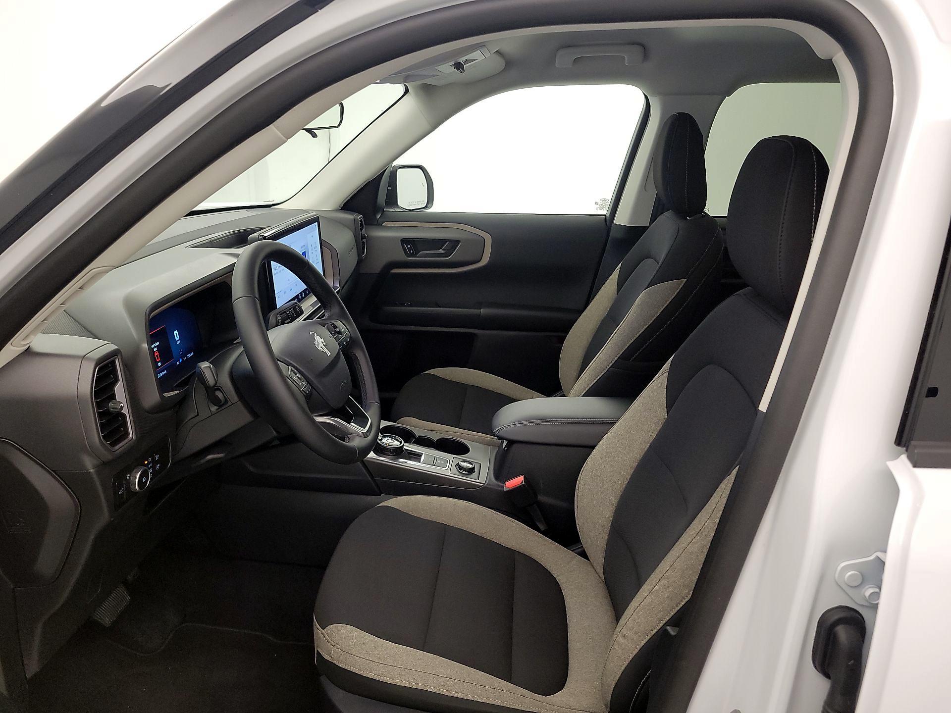 Thumbnail: 2025 Ford Bronco Sport - 11