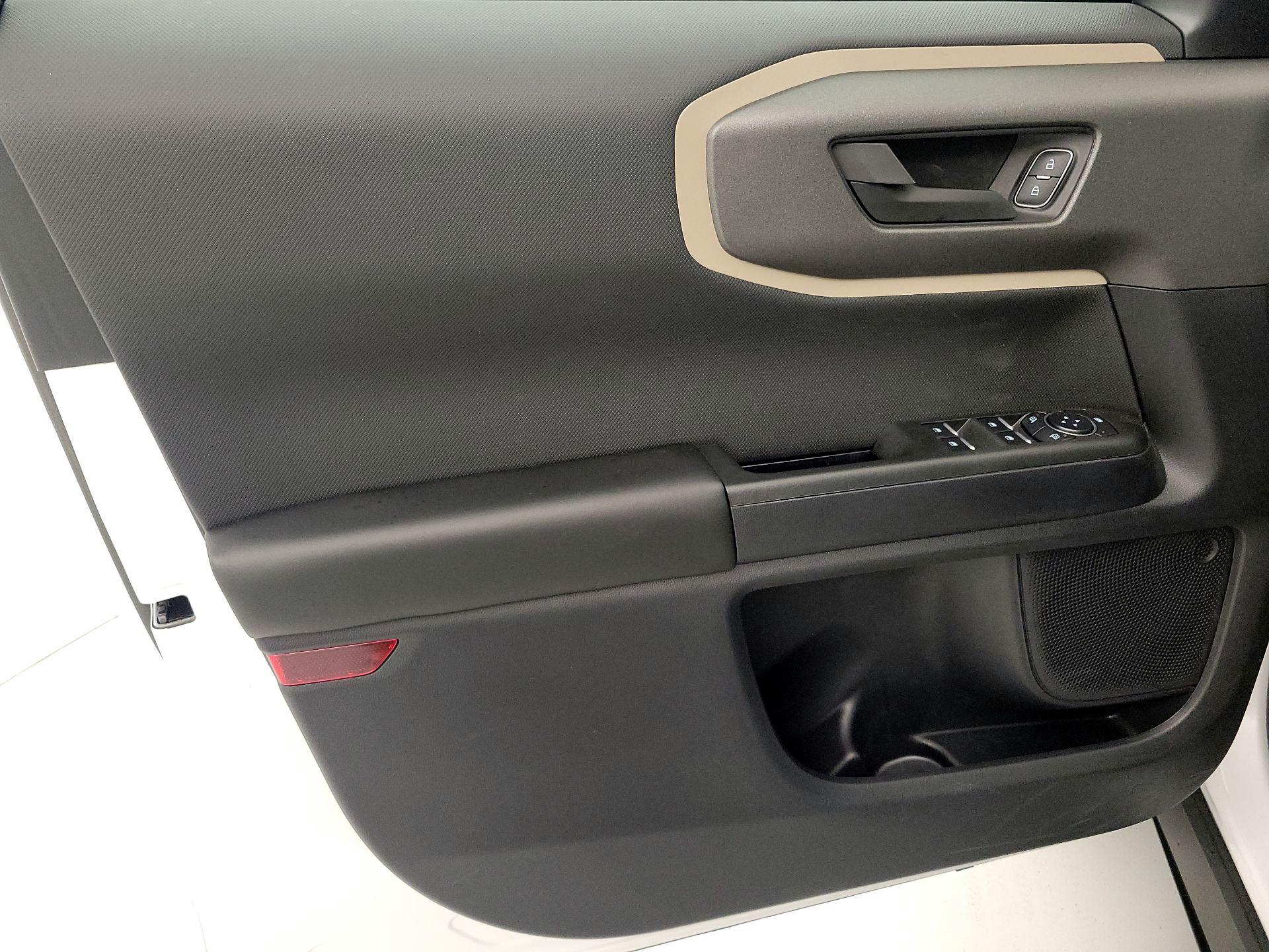 Thumbnail: 2025 Ford Bronco Sport - 12