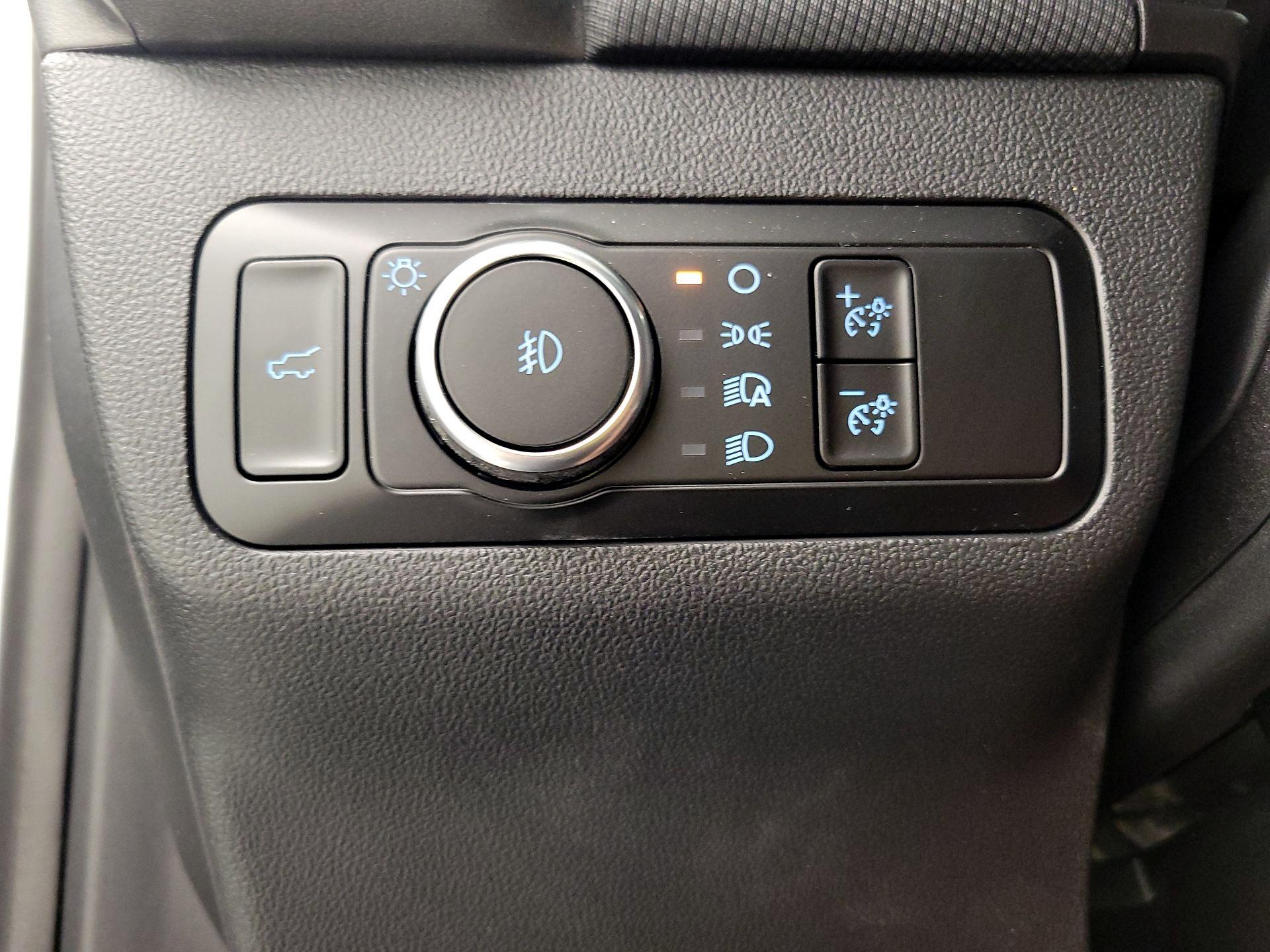 Thumbnail: 2025 Ford Bronco Sport - 13