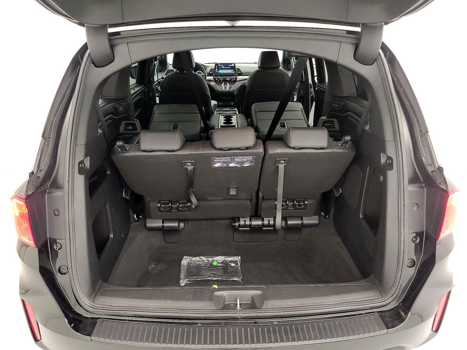 2025 Honda Odyssey Sport L - Photo 23