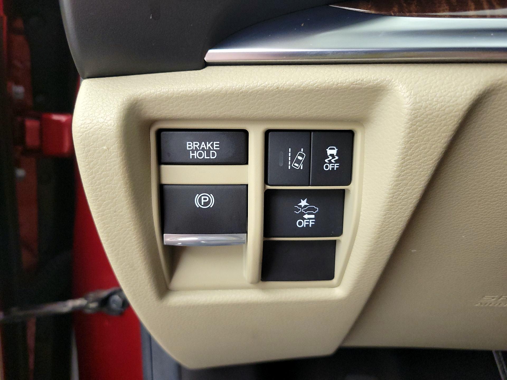 Thumbnail: 2020 Acura MDX - 13