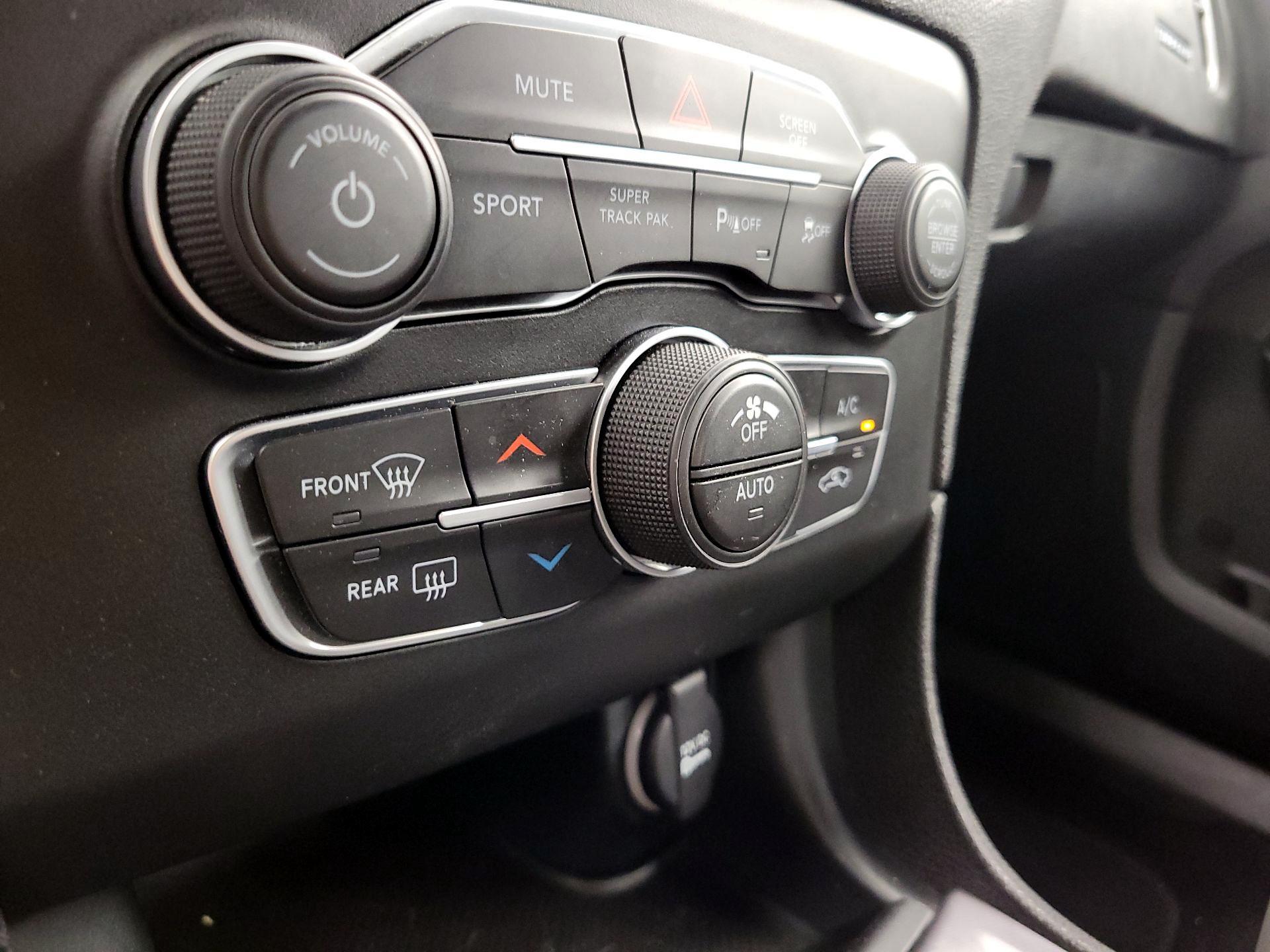 Thumbnail: 2023 Dodge Charger - 16