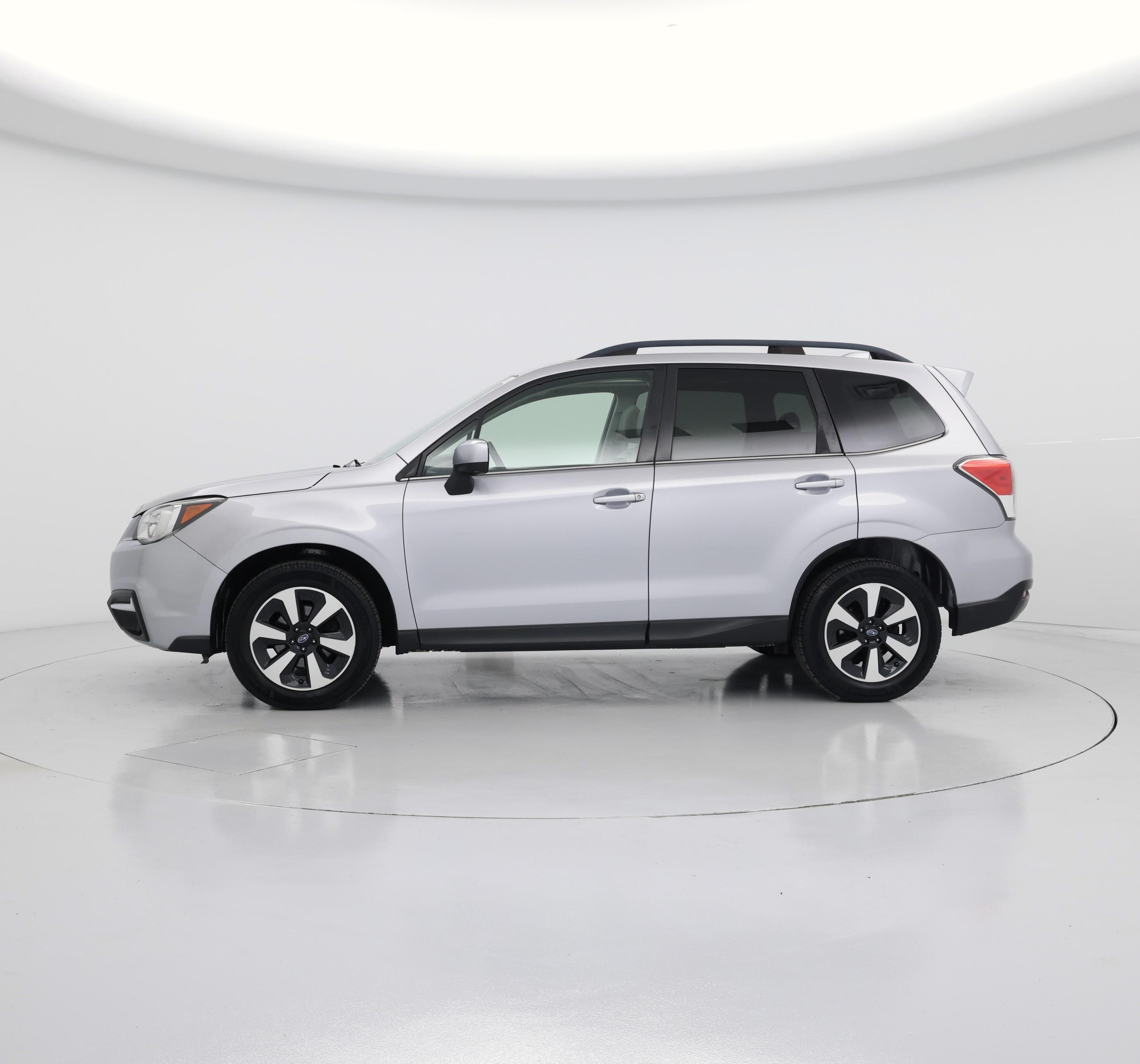 Thumbnail: 2017 Subaru Forester - 3