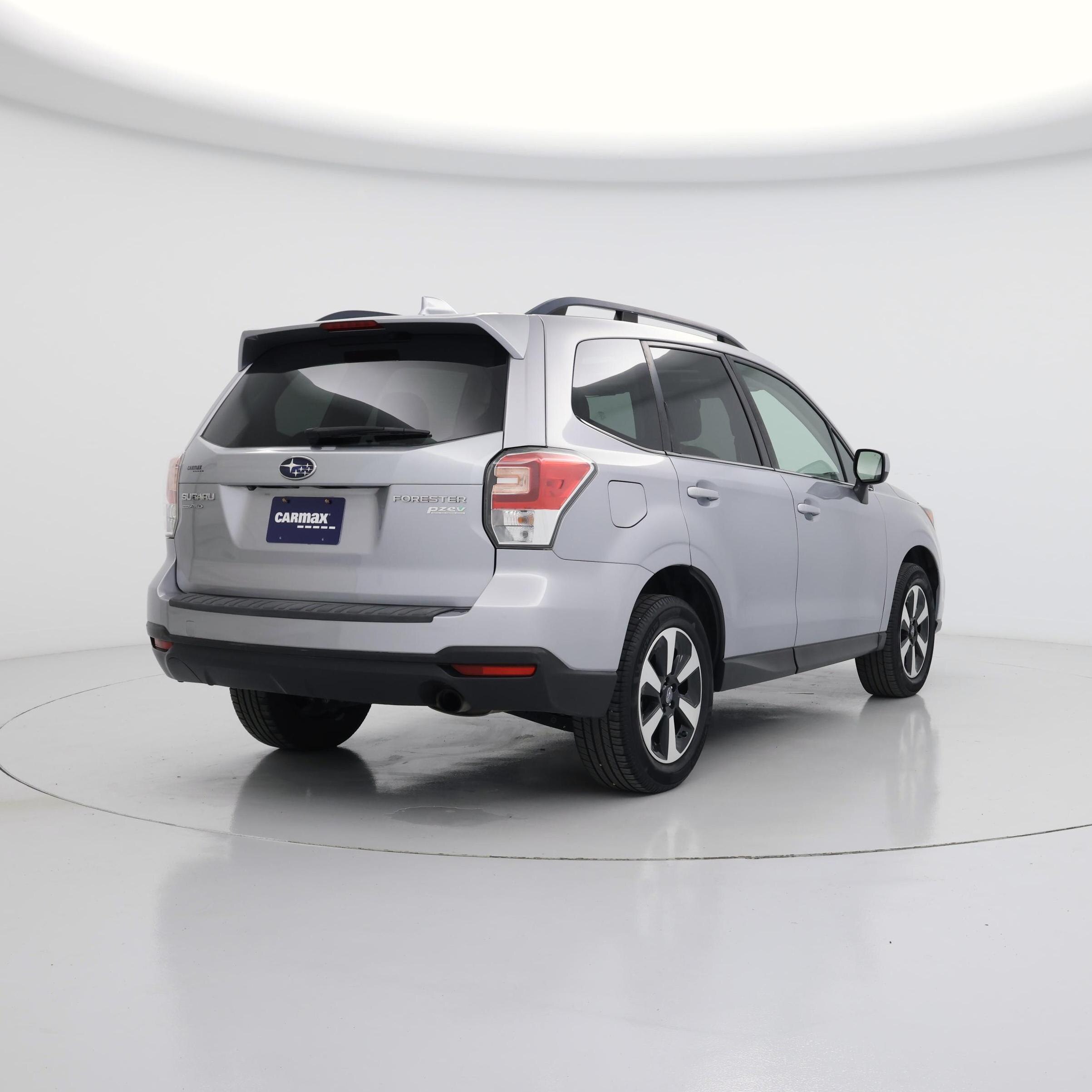 Thumbnail: 2017 Subaru Forester - 8